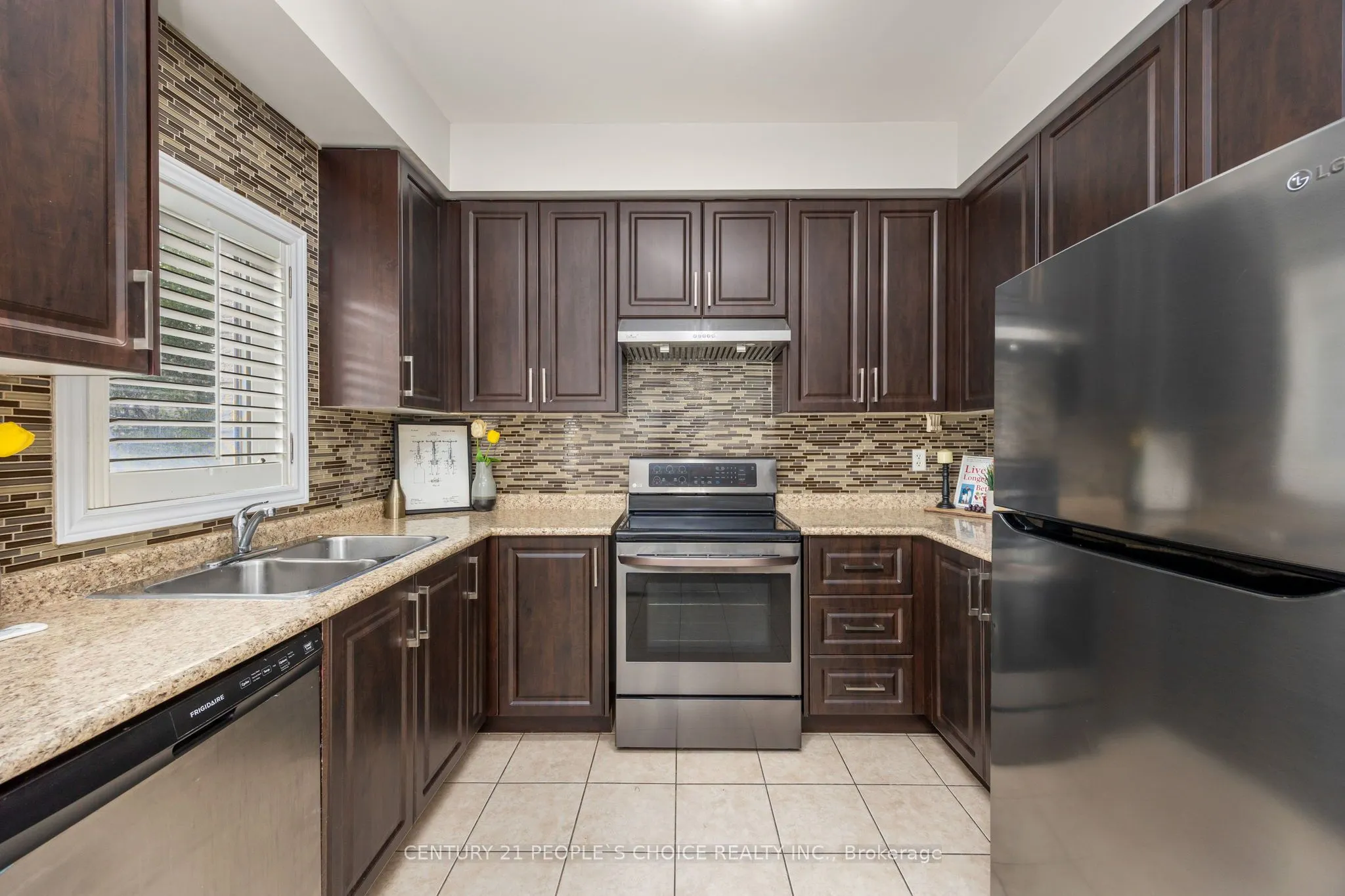 32 Frenchpark Circle NW