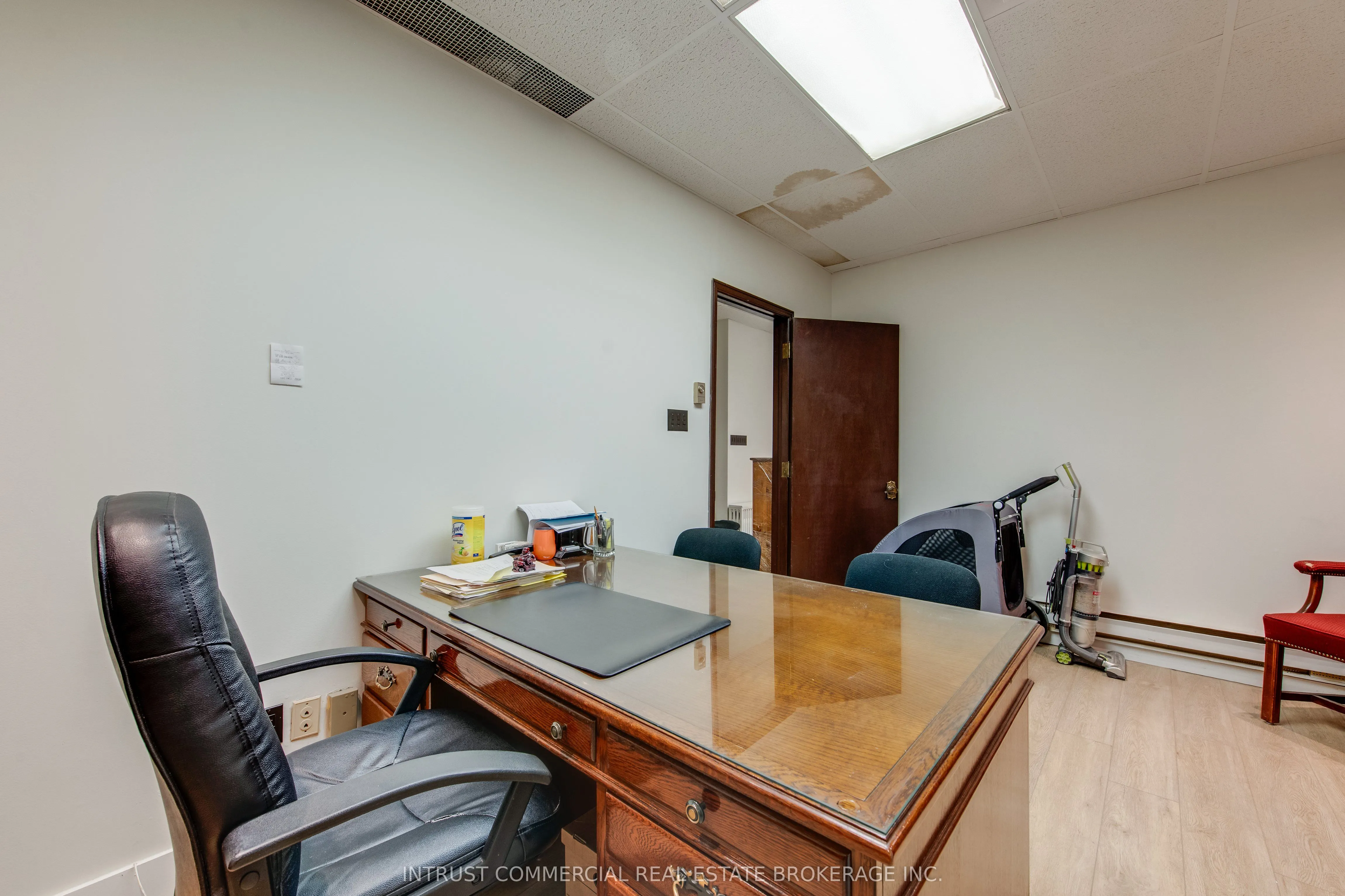 3384 Lake Shore Boulevard W