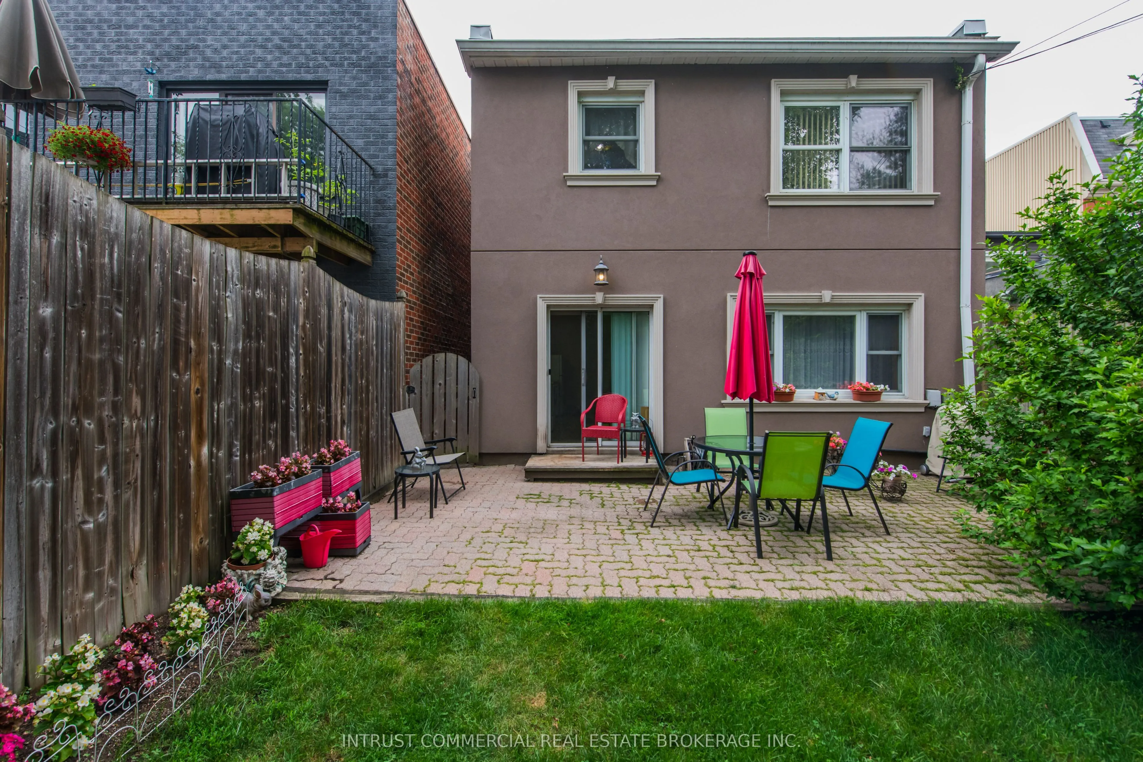 3384 Lake Shore Boulevard W