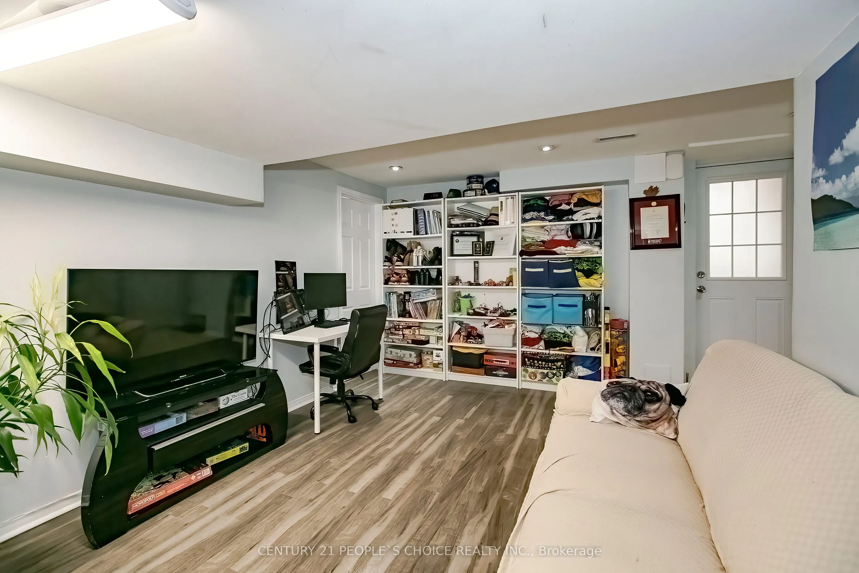 24 Vivians Crescent