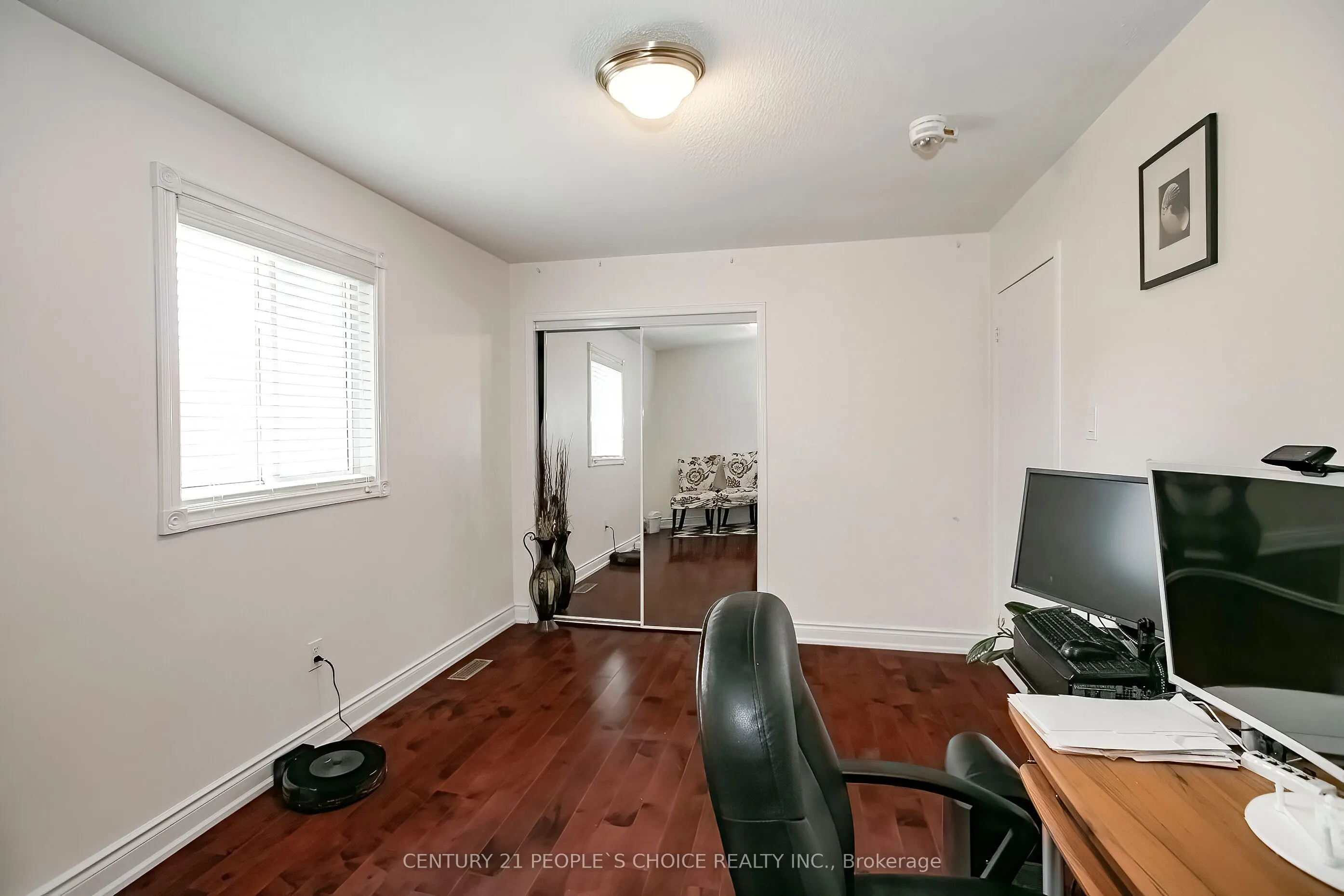 24 Vivians Crescent