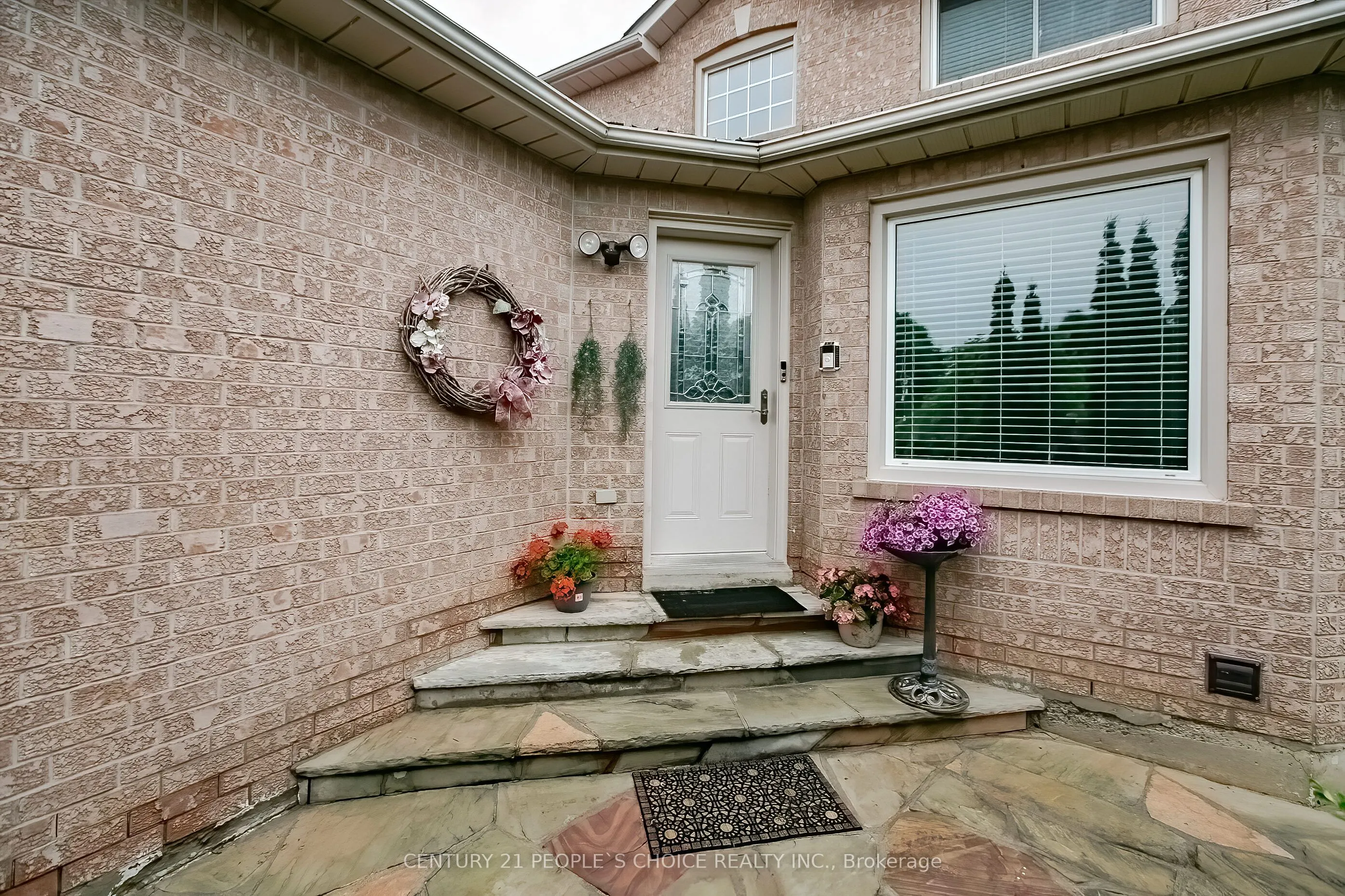 24 Vivians Crescent