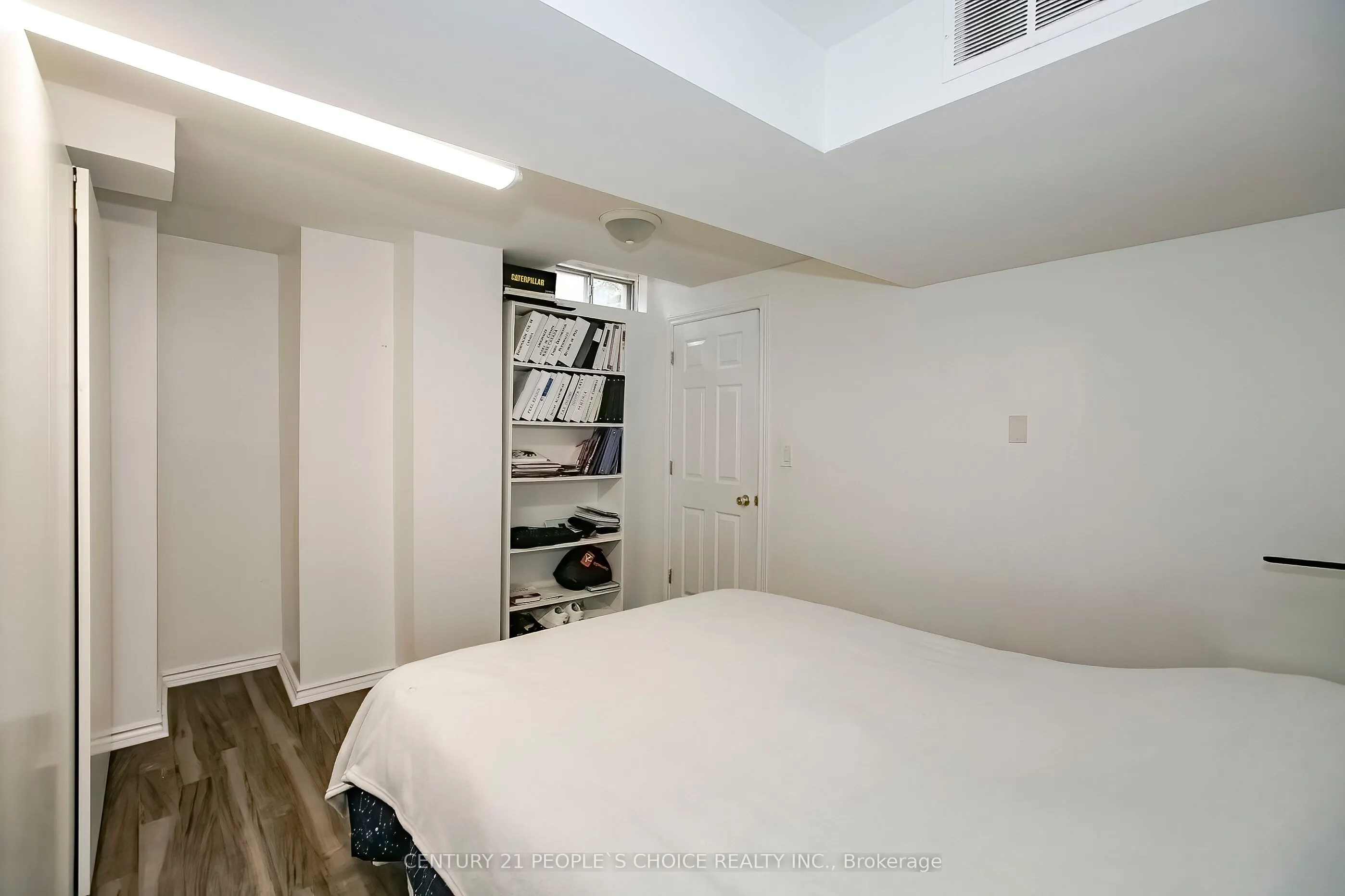 24 Vivians Crescent