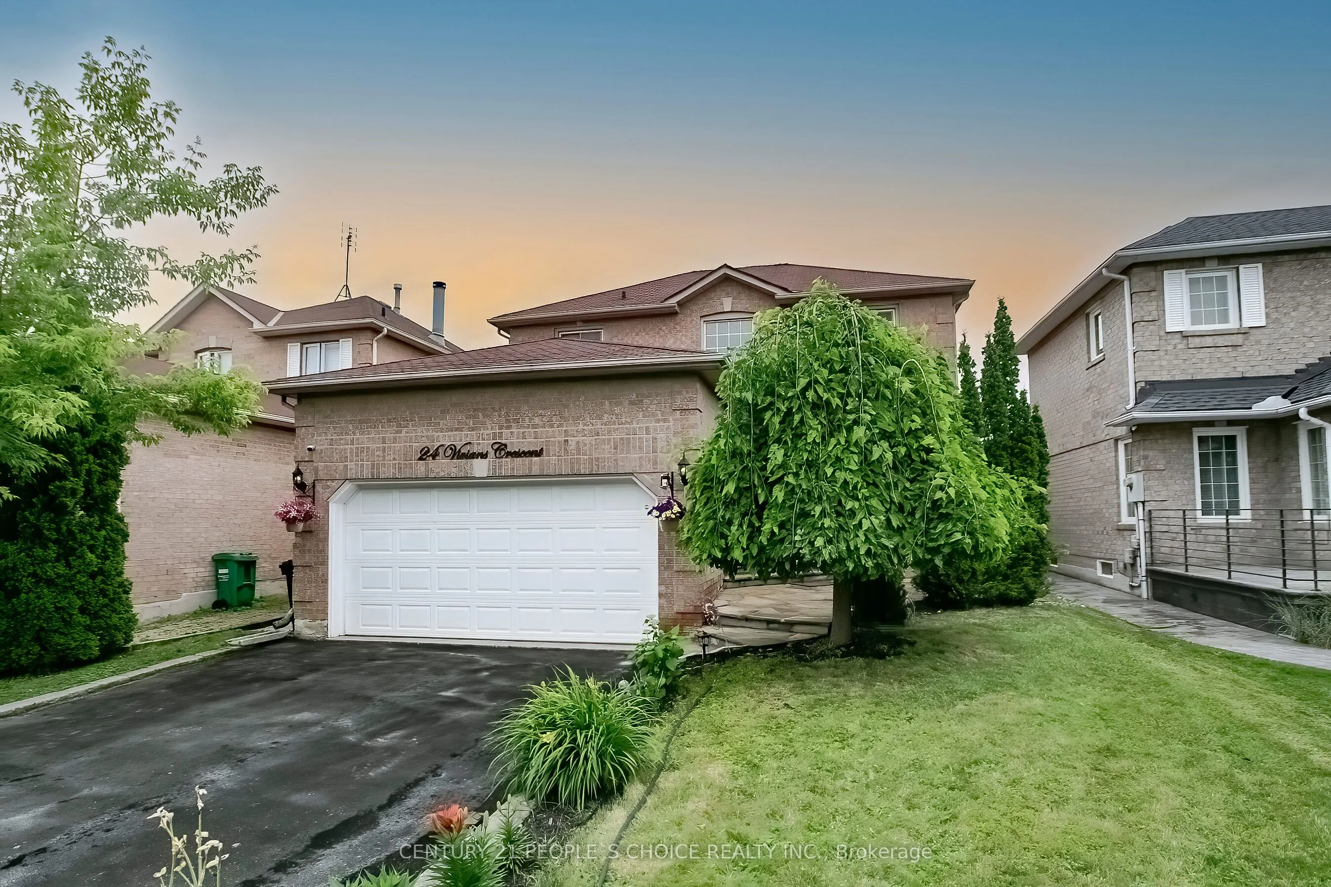 24 Vivians Crescent