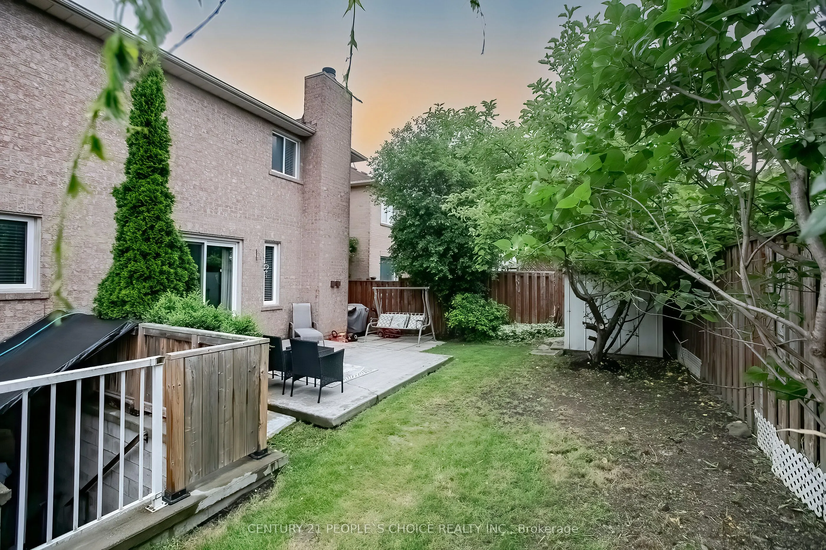24 Vivians Crescent