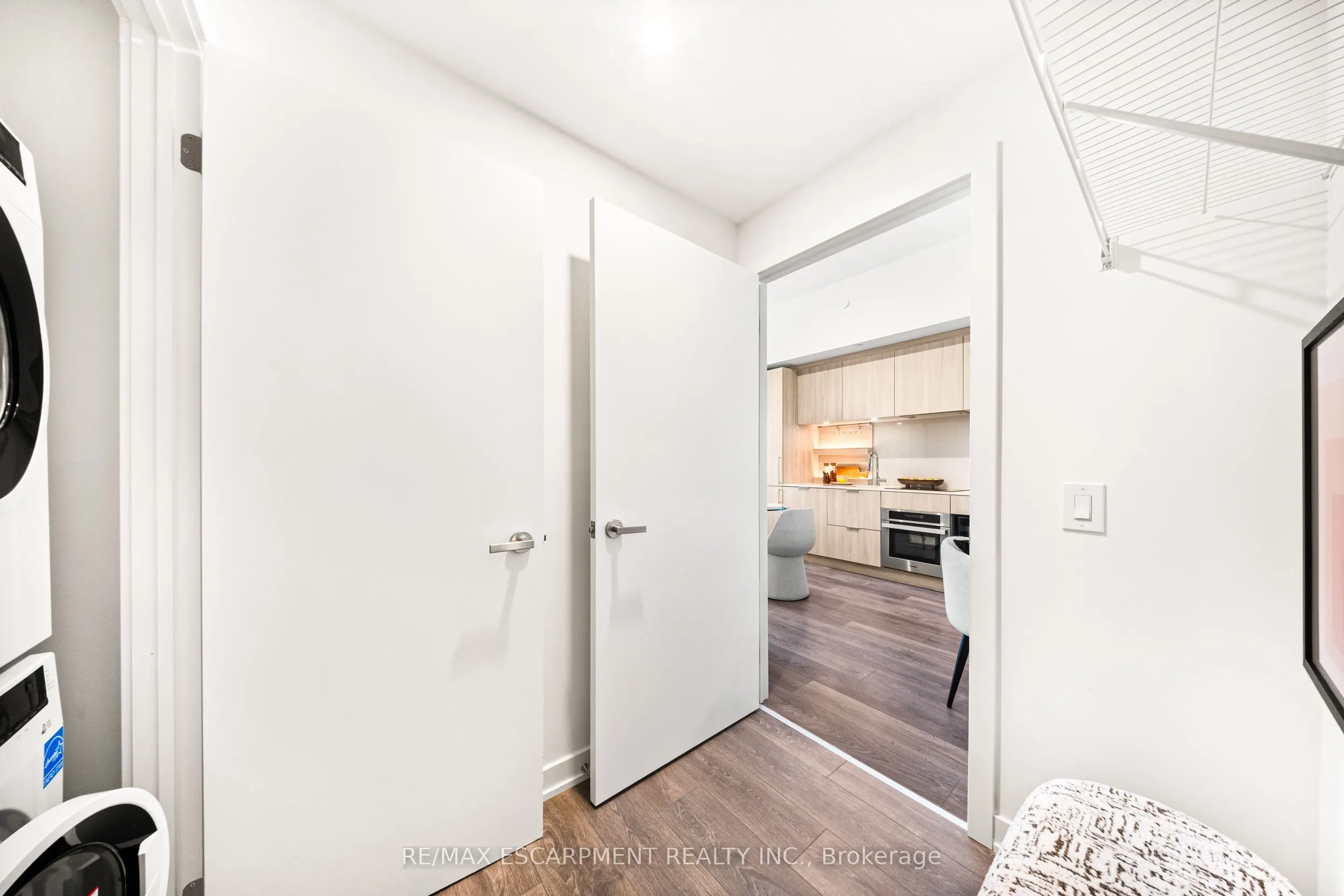 28 Ann Street, #801