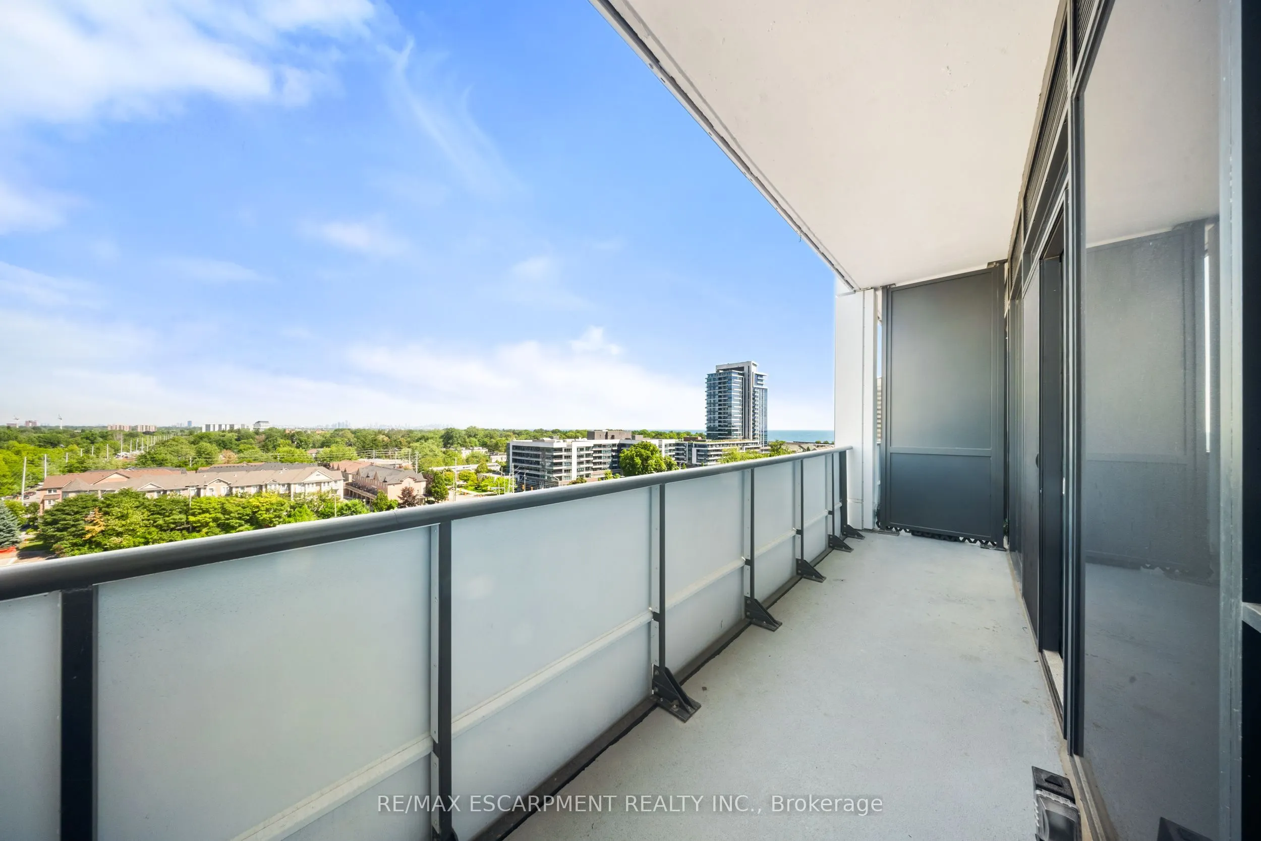 28 Ann Street, #801