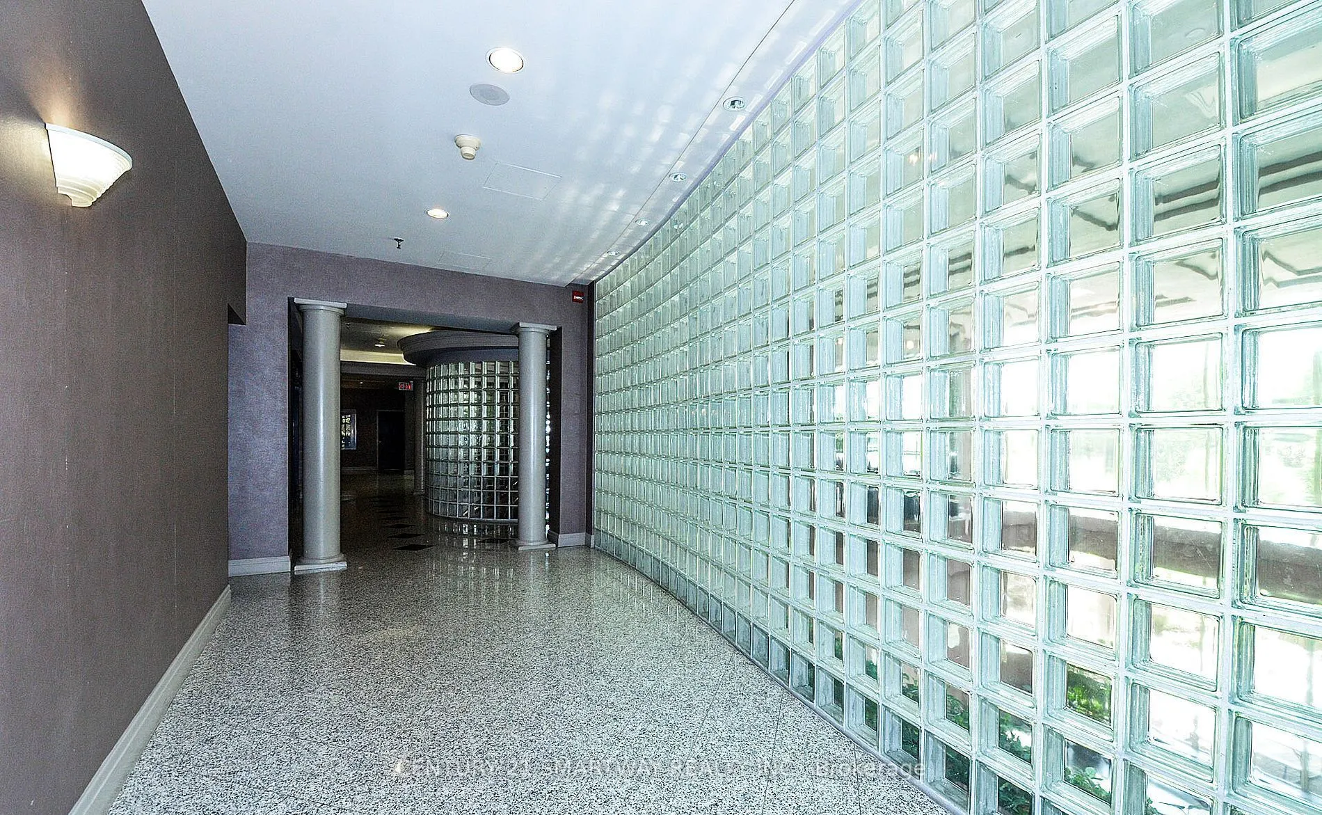 50 Eglinton Avenue, #605
