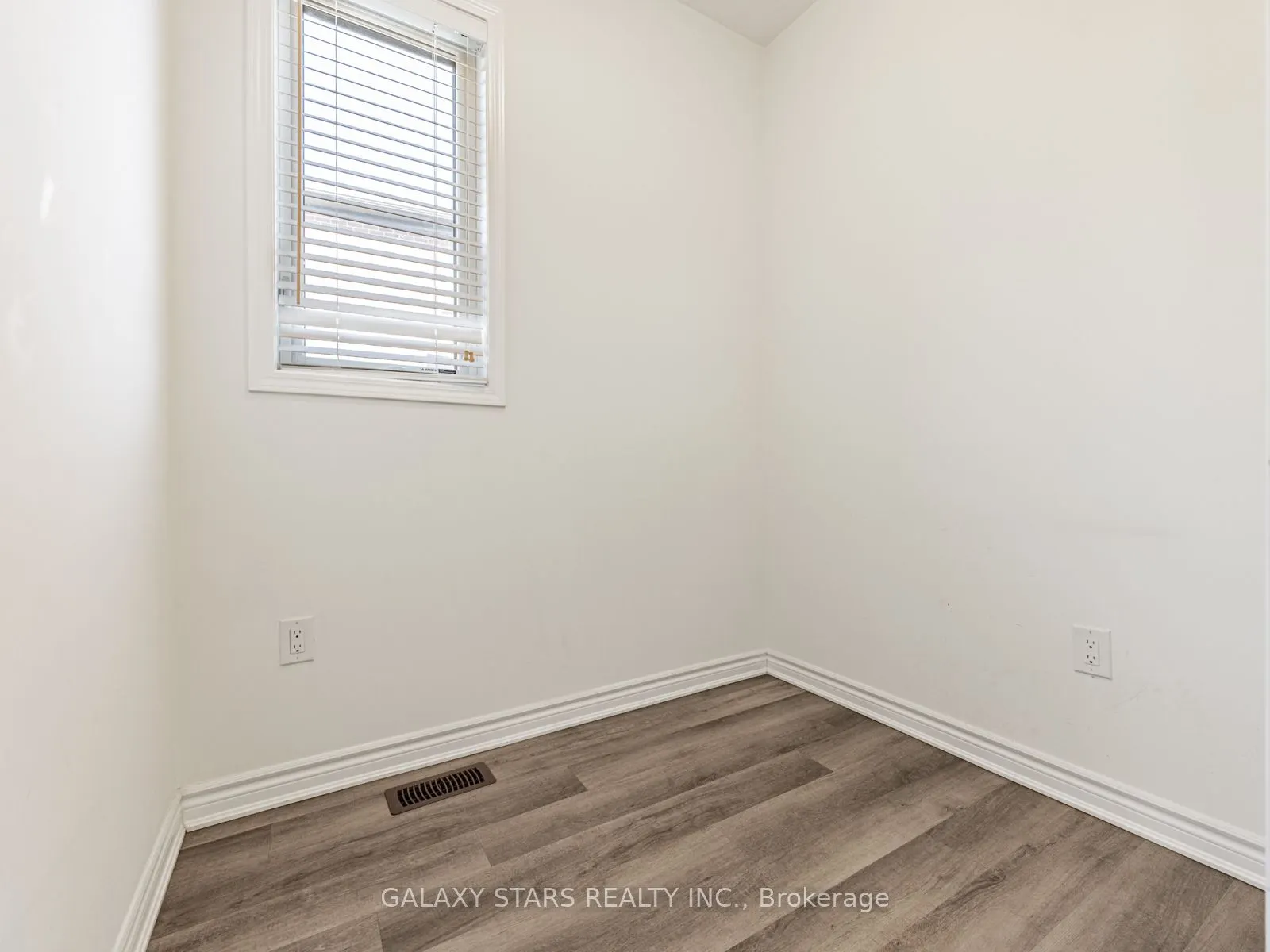 964 Cherry Court