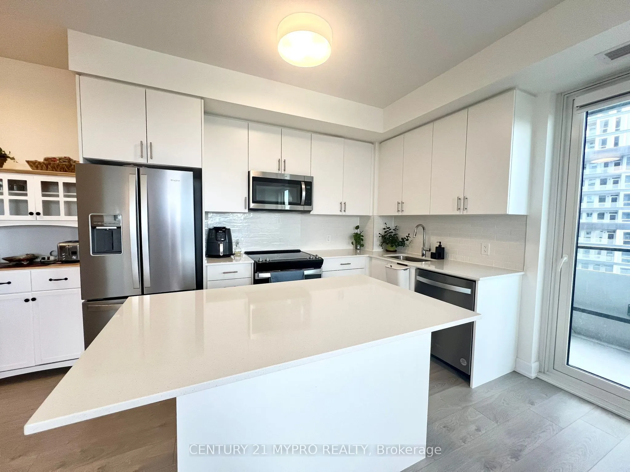 3220 William Coltson Avenue, #915