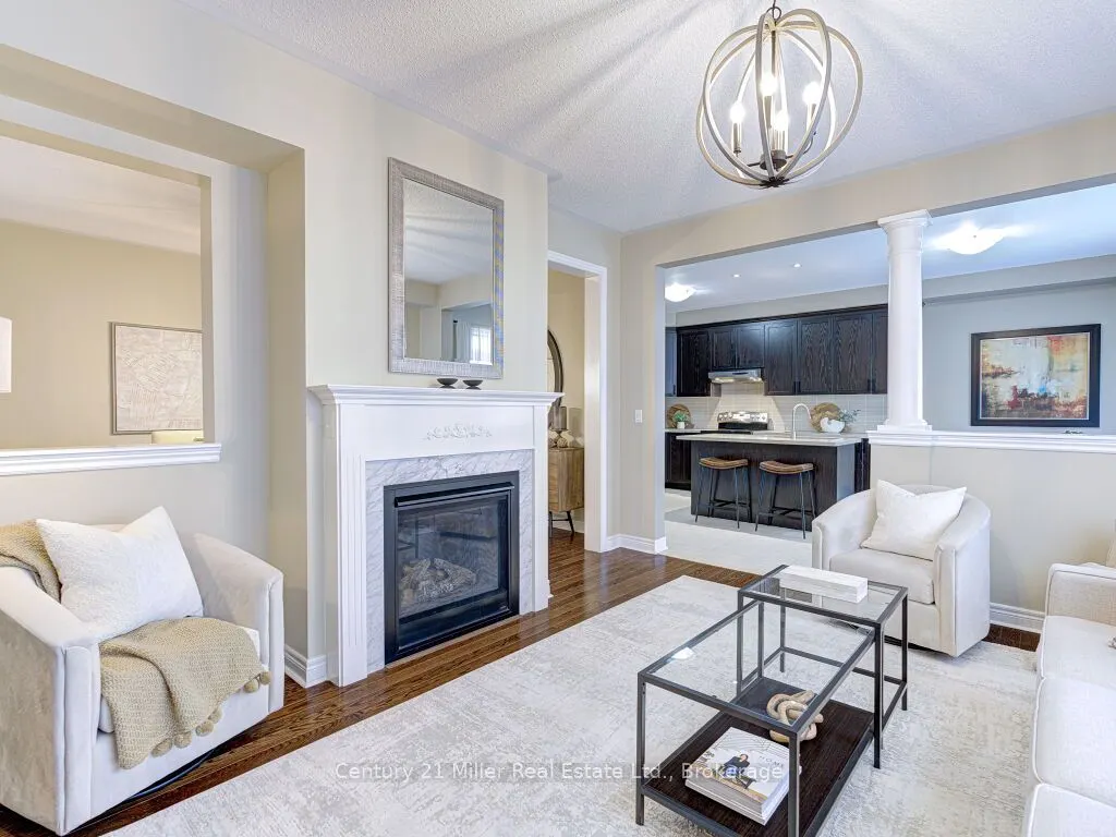 3268 Sealey Crescent