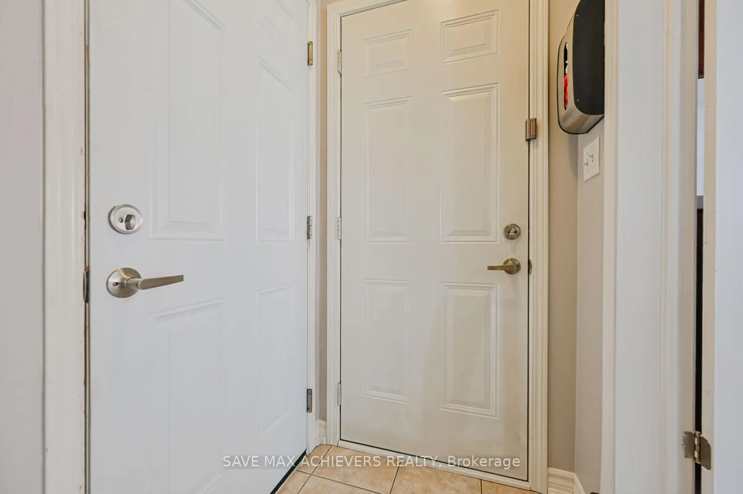 37 BLOOM Drive