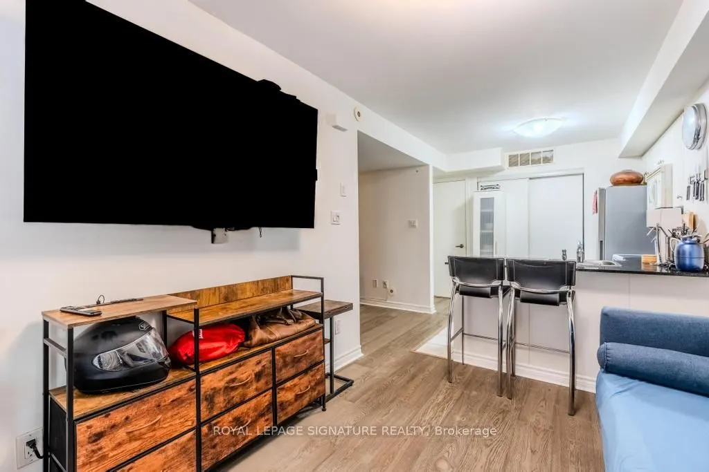 10 Laidlaw Street, #703