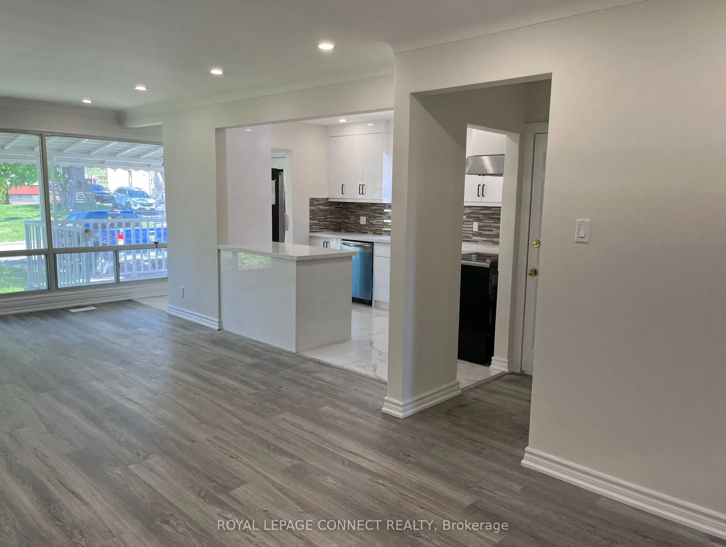 54 Foxrun Avenue