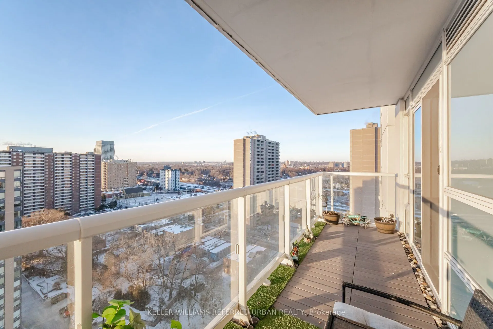 10 Wilby Crescent, #1807