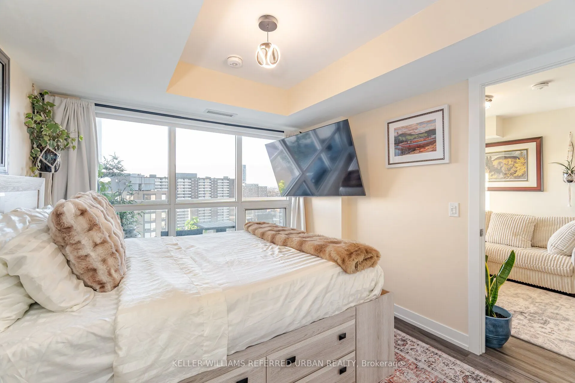 10 Wilby Crescent, #1807