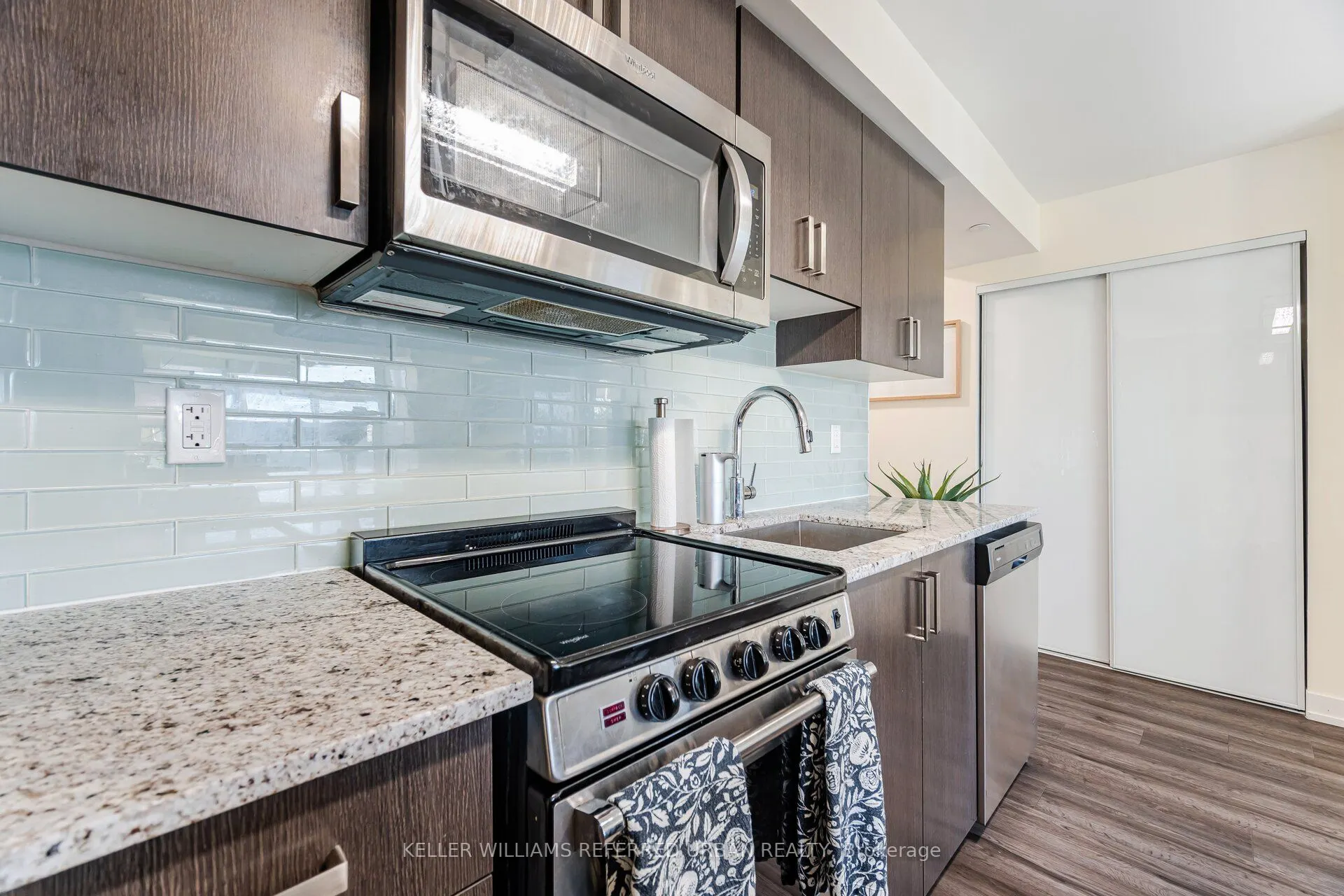 10 Wilby Crescent, #1807