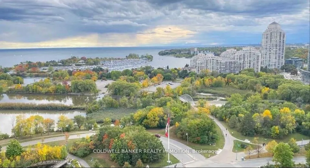 30 Shore Breeze Drive, #4412