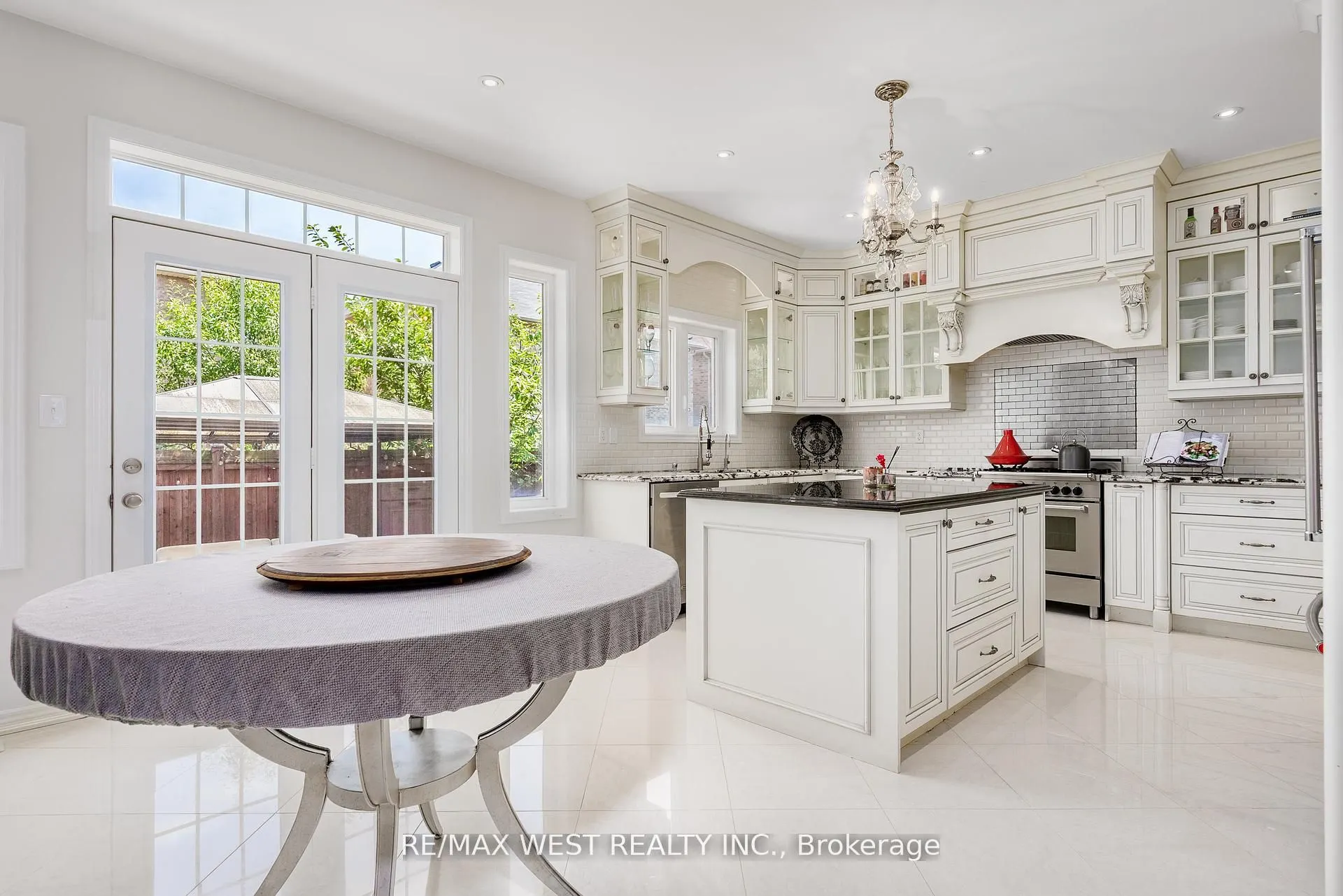 418 Hidden Trail Circle