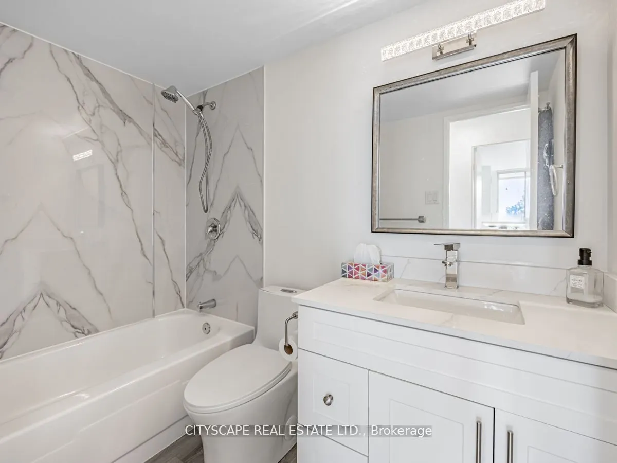 1320 Mississauga Valley Boulevard, #304