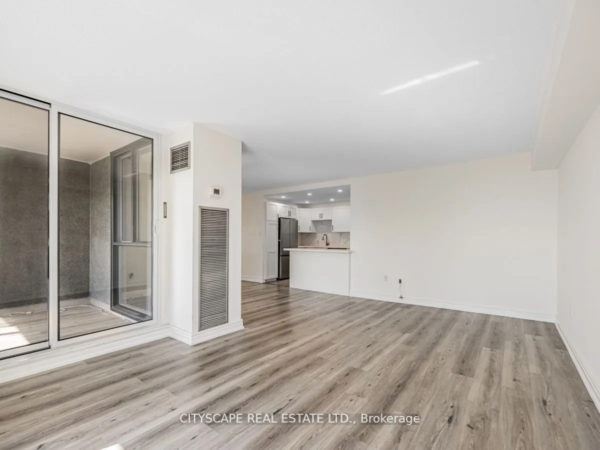1320 Mississauga Valley Boulevard, #304
