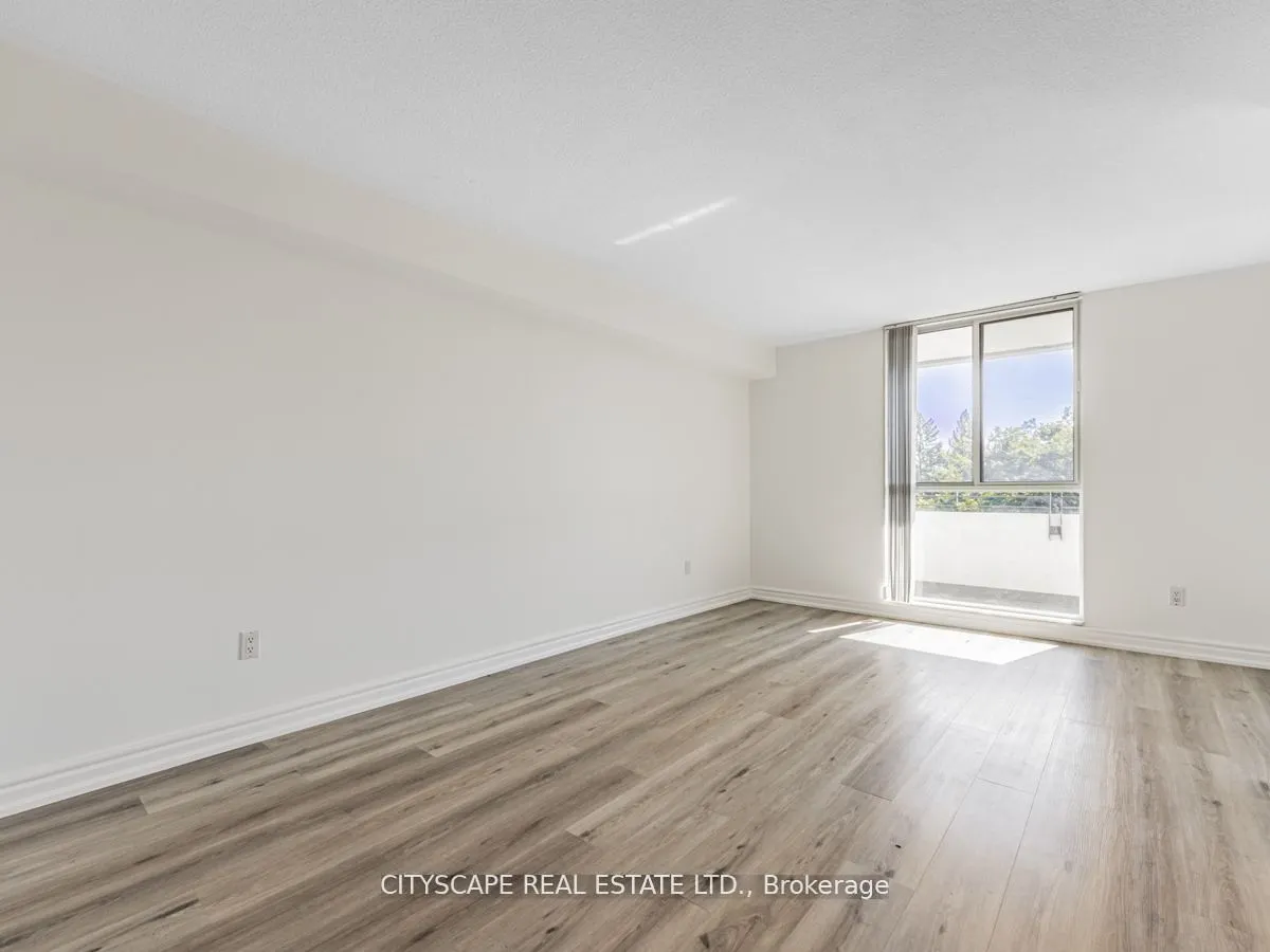 1320 Mississauga Valley Boulevard, #304