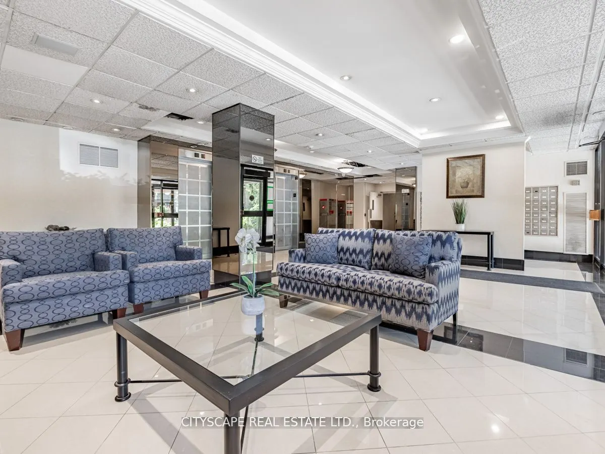 1320 Mississauga Valley Boulevard, #304
