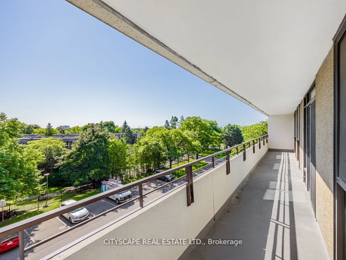 1320 Mississauga Valley Boulevard, #304