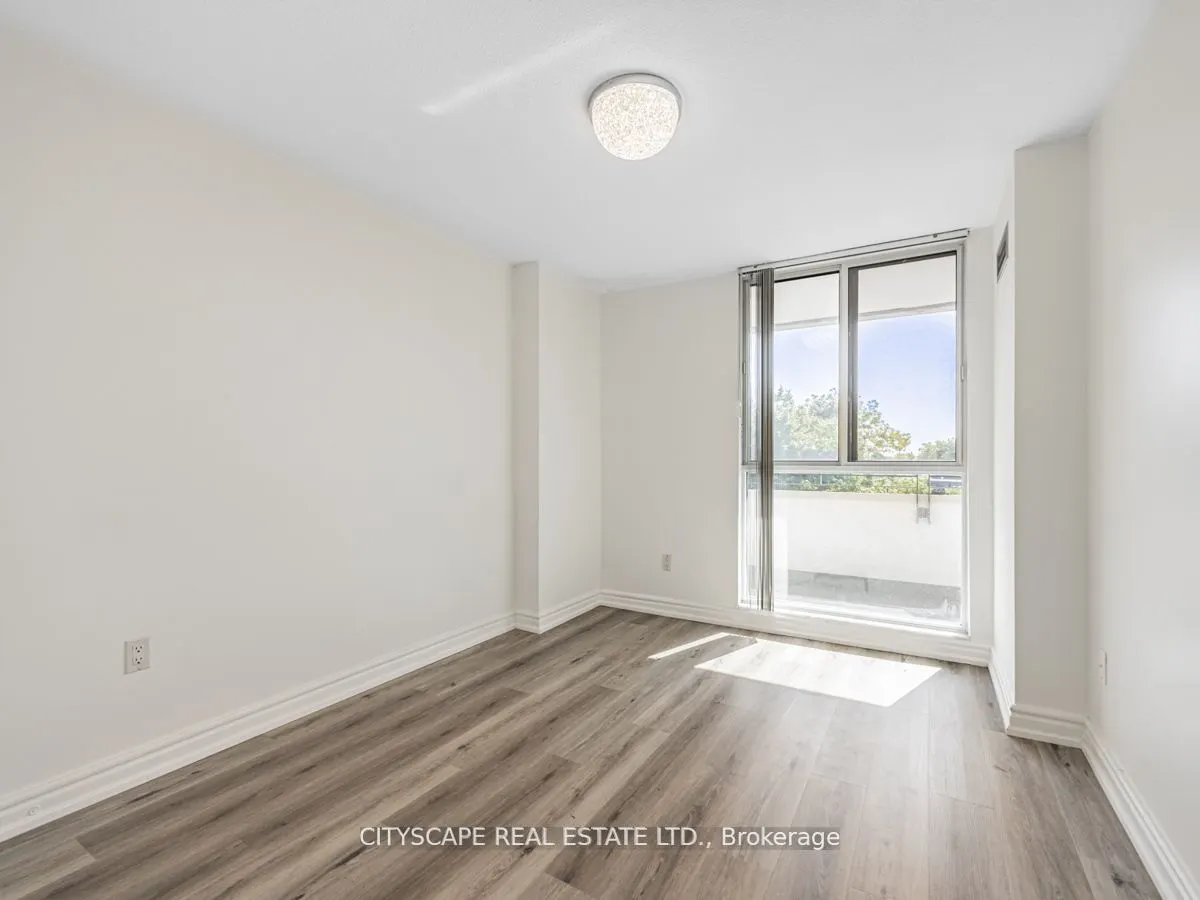 1320 Mississauga Valley Boulevard, #304