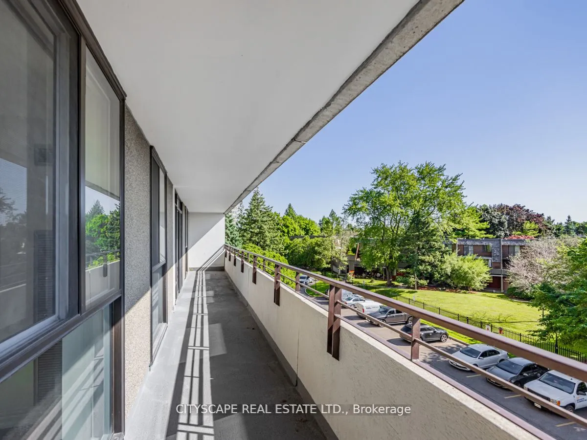 1320 Mississauga Valley Boulevard, #304