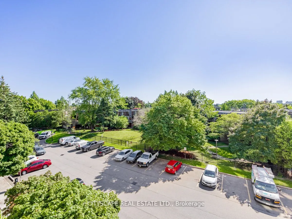 1320 Mississauga Valley Boulevard, #304
