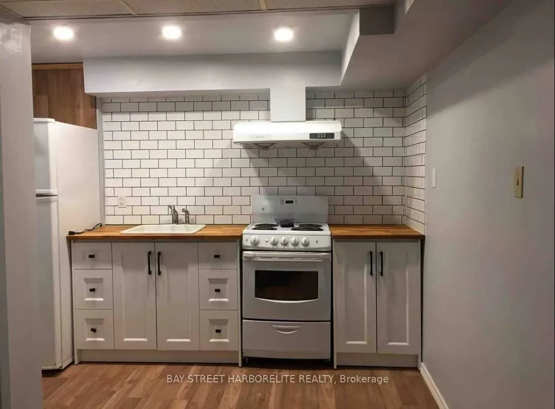 3448 Ellengale Drive