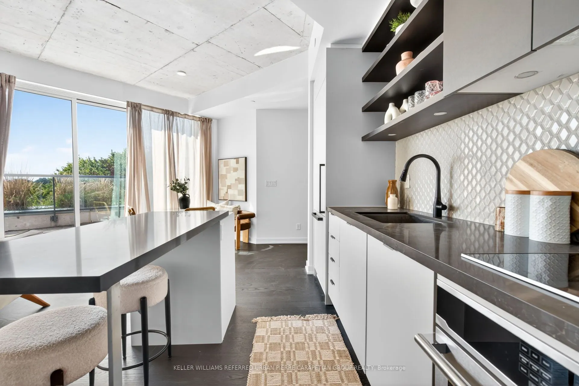 57 Brock Avenue, #610