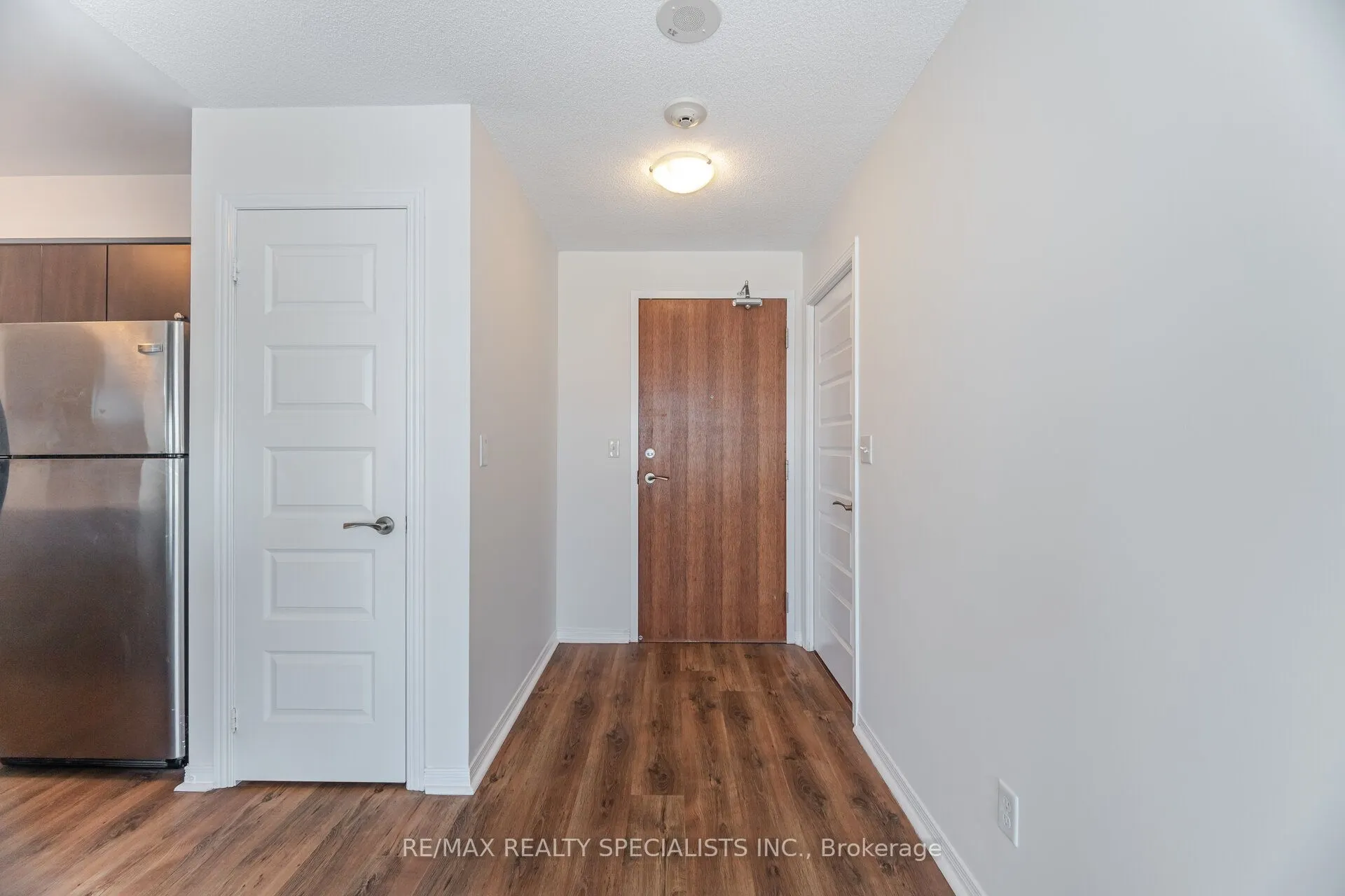 215 Queen Street E, #1103