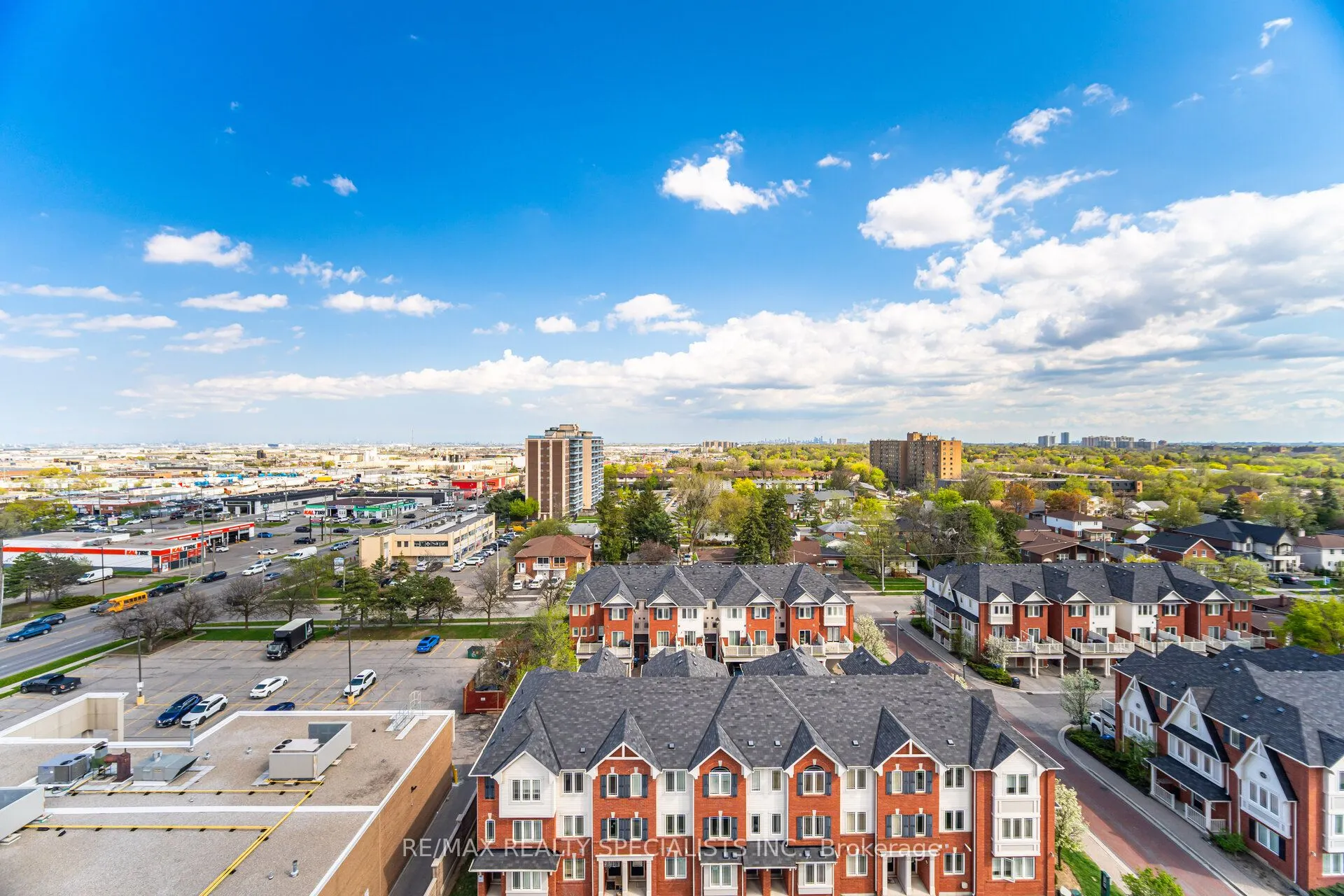 215 Queen Street E, #1103