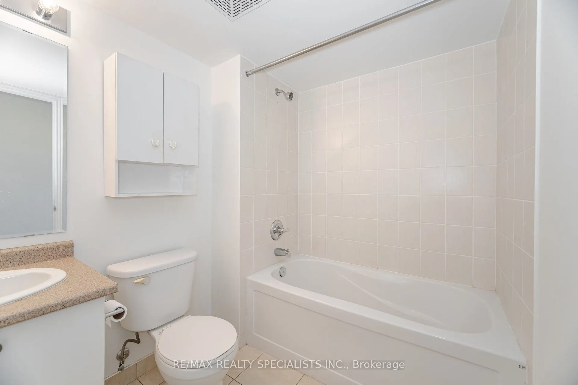 215 Queen Street E, #1103