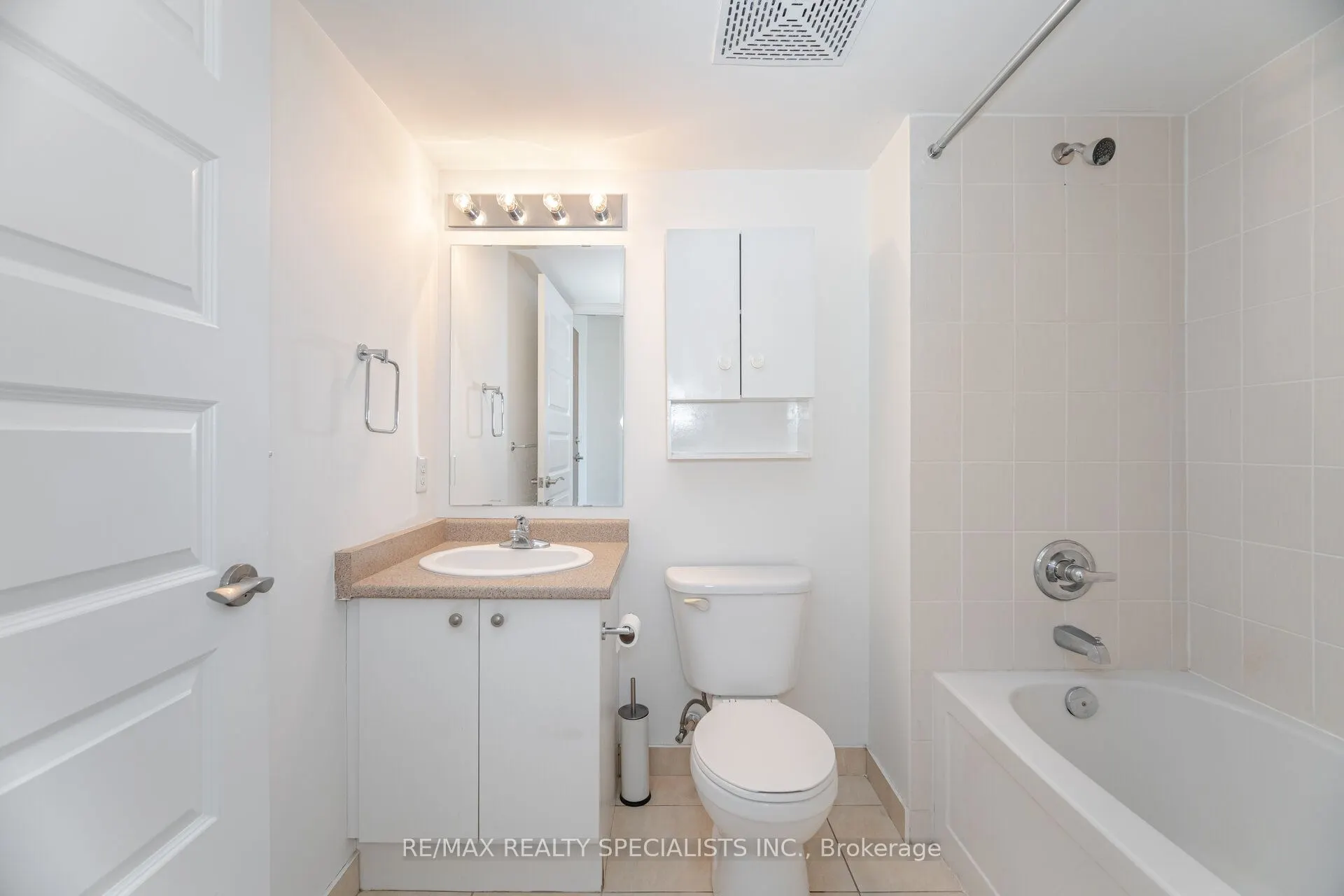215 Queen Street E, #1103