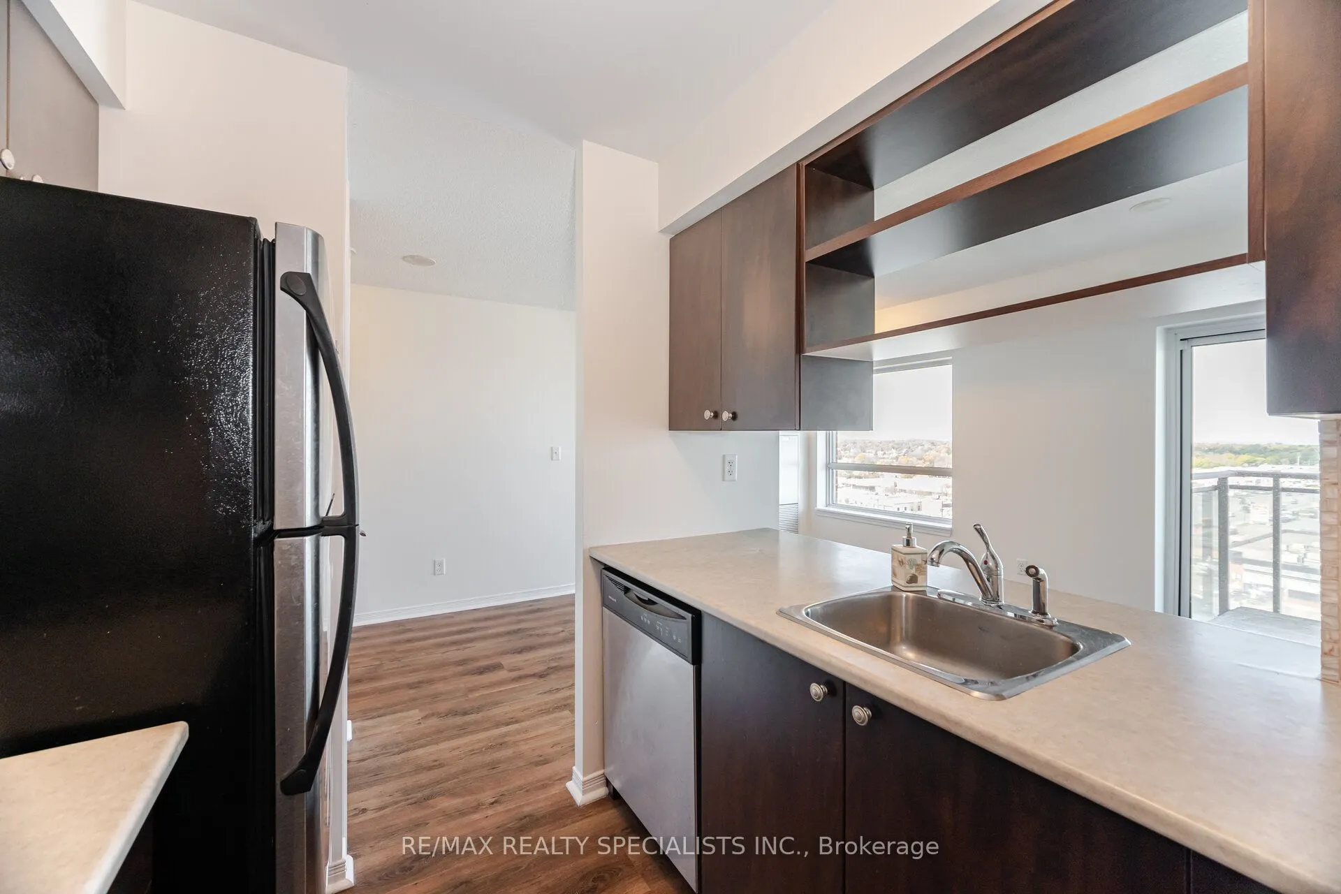 215 Queen Street E, #1103