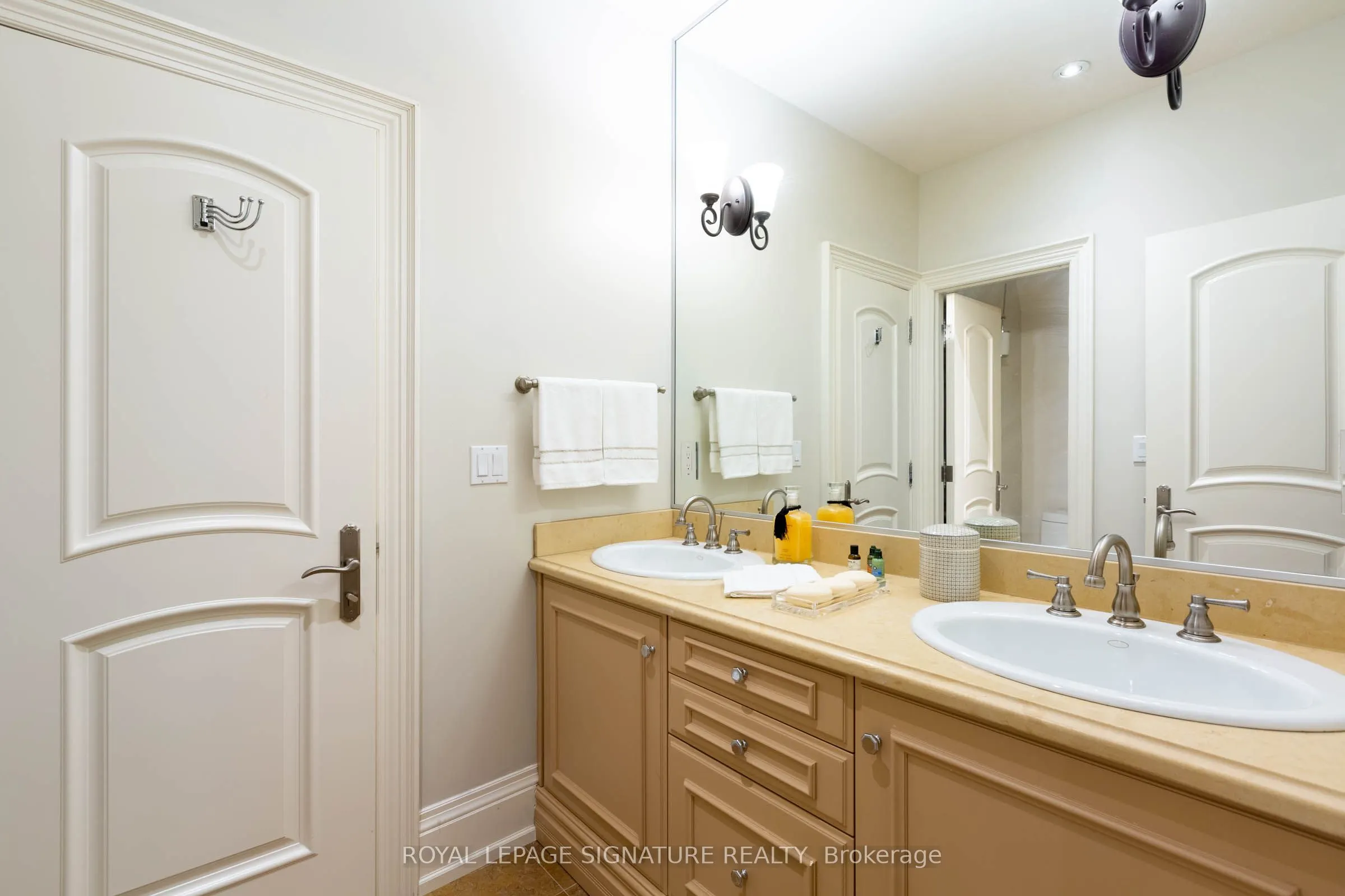 1161 Tecumseh Park Drive