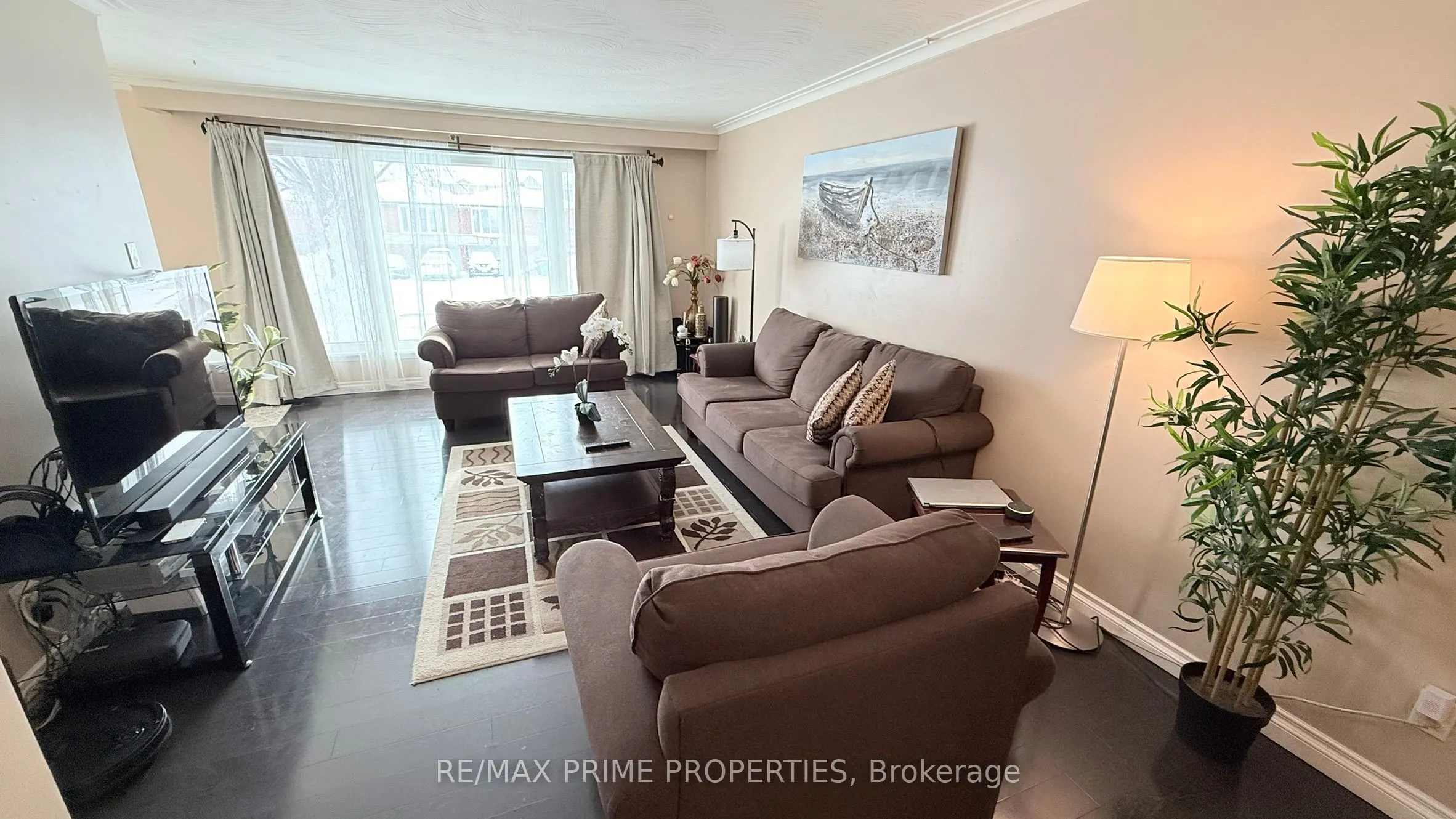 3563 Laddie Crescent, #Upper