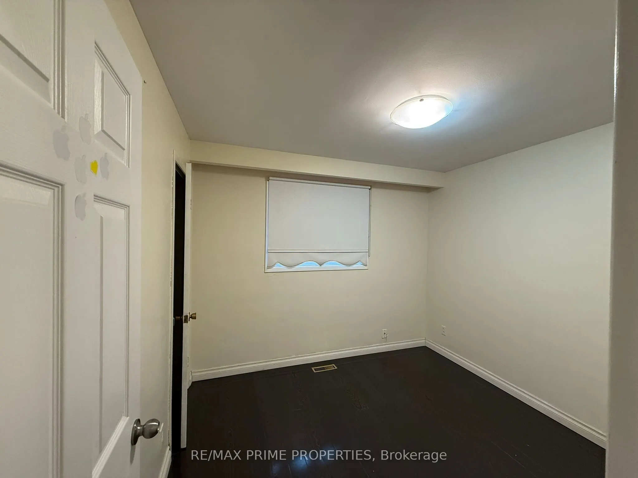 3563 Laddie Crescent, #Upper