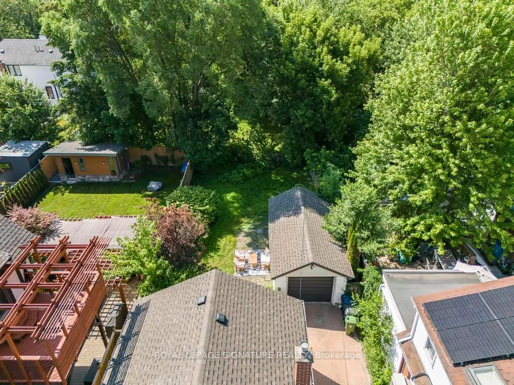 33 Ash Crescent