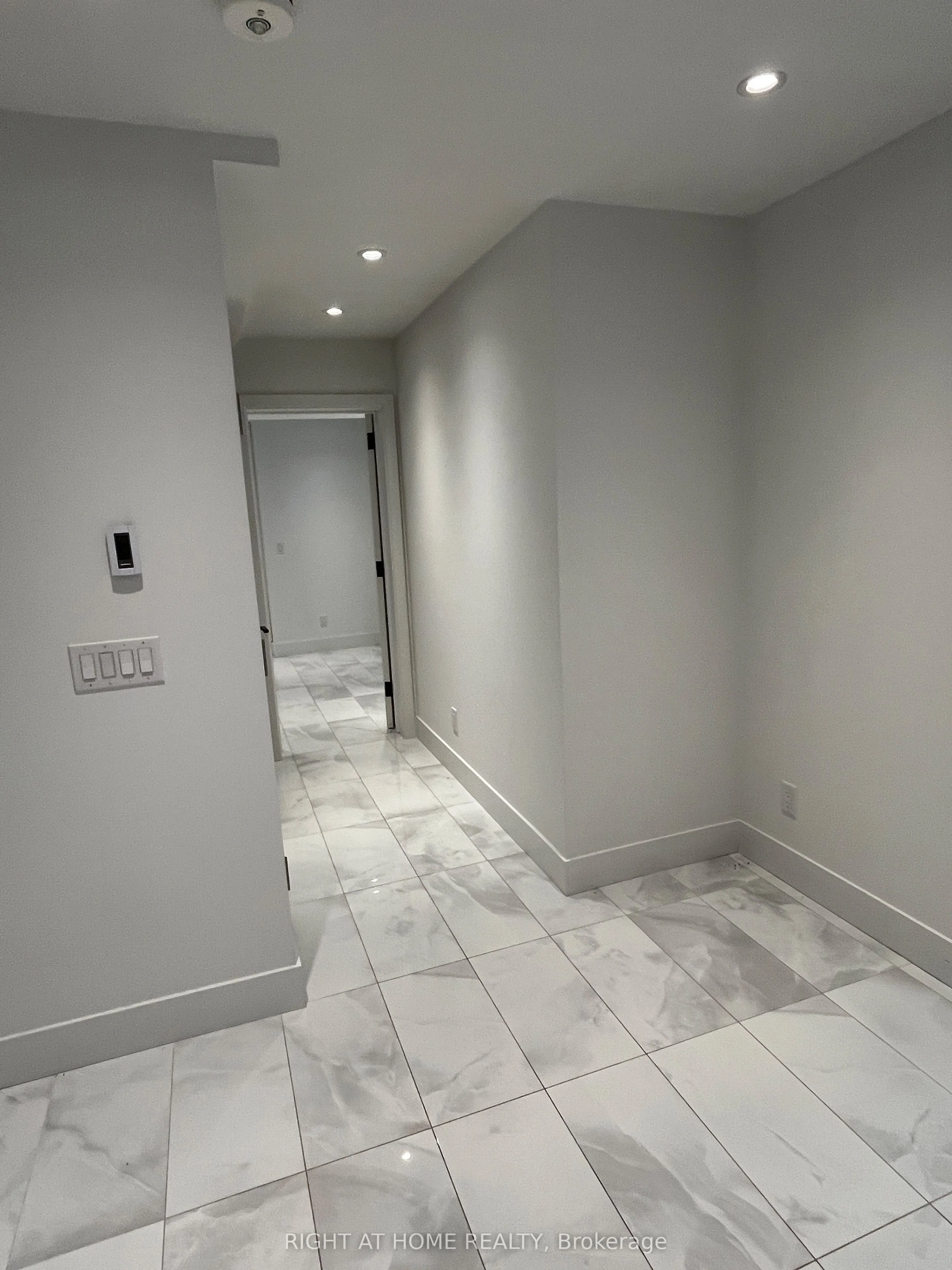 218 Jane Street, #Lower Level