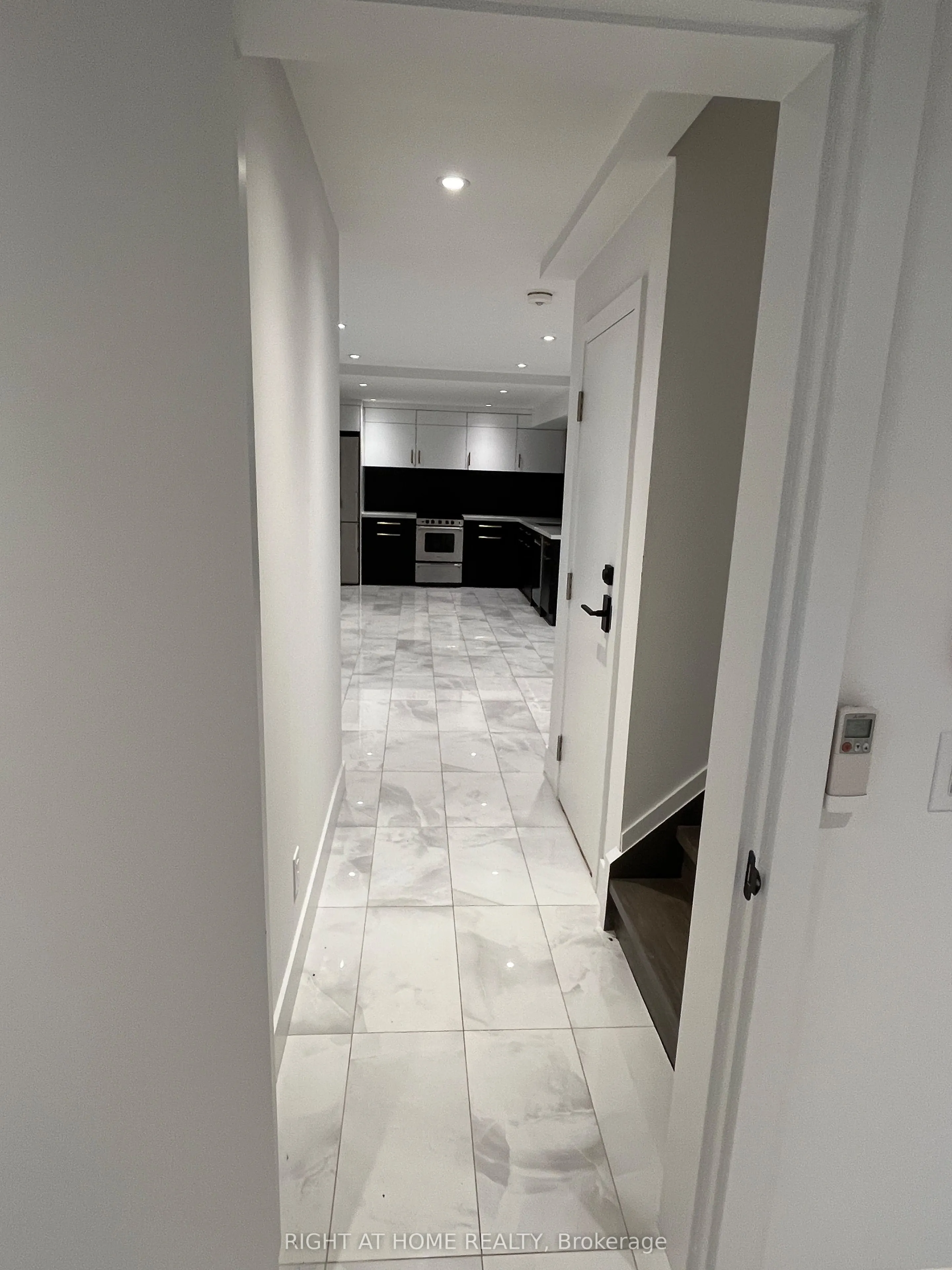 218 Jane Street, #Lower Level