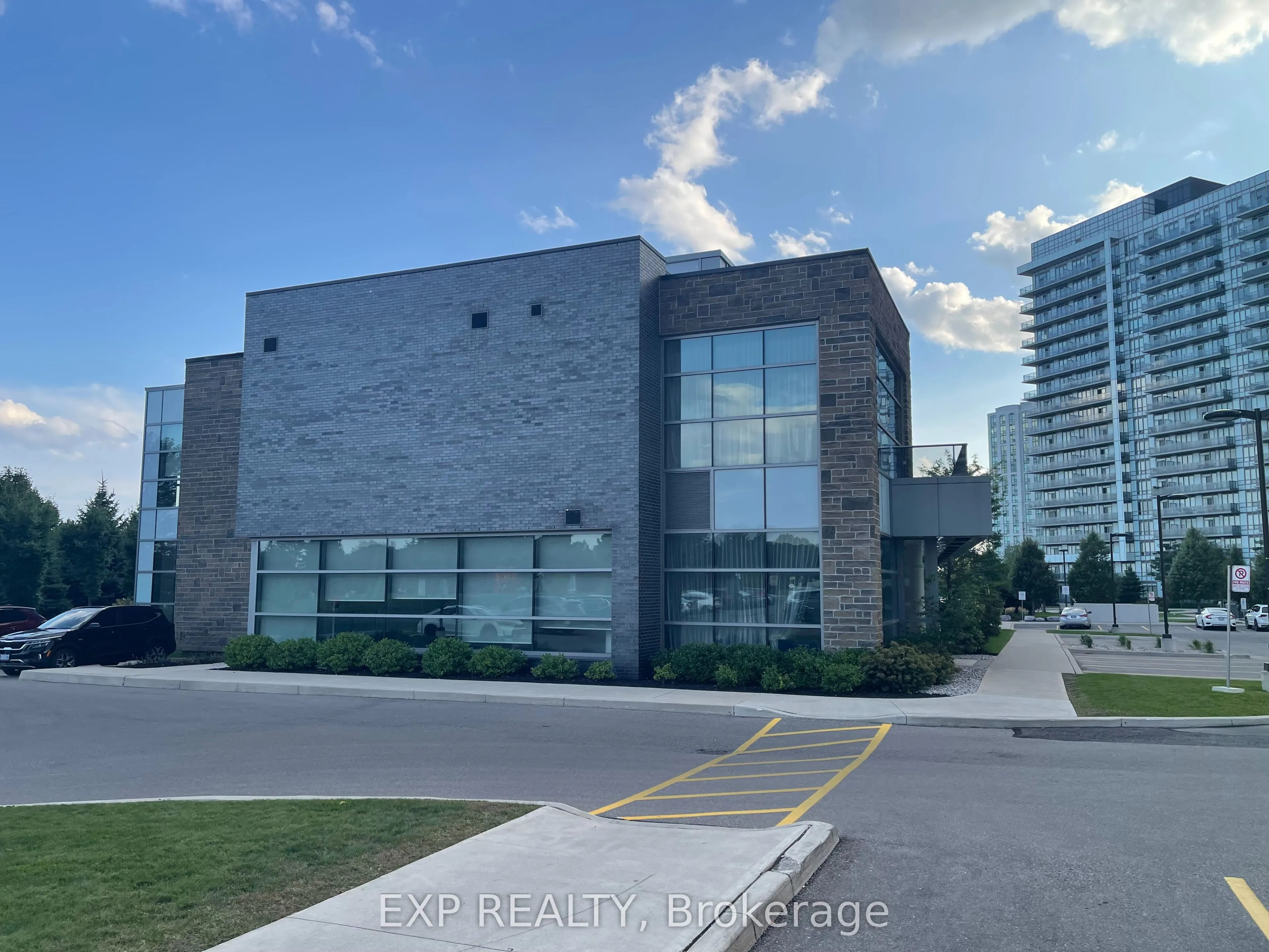 4677 Glen Erin Drive, #105