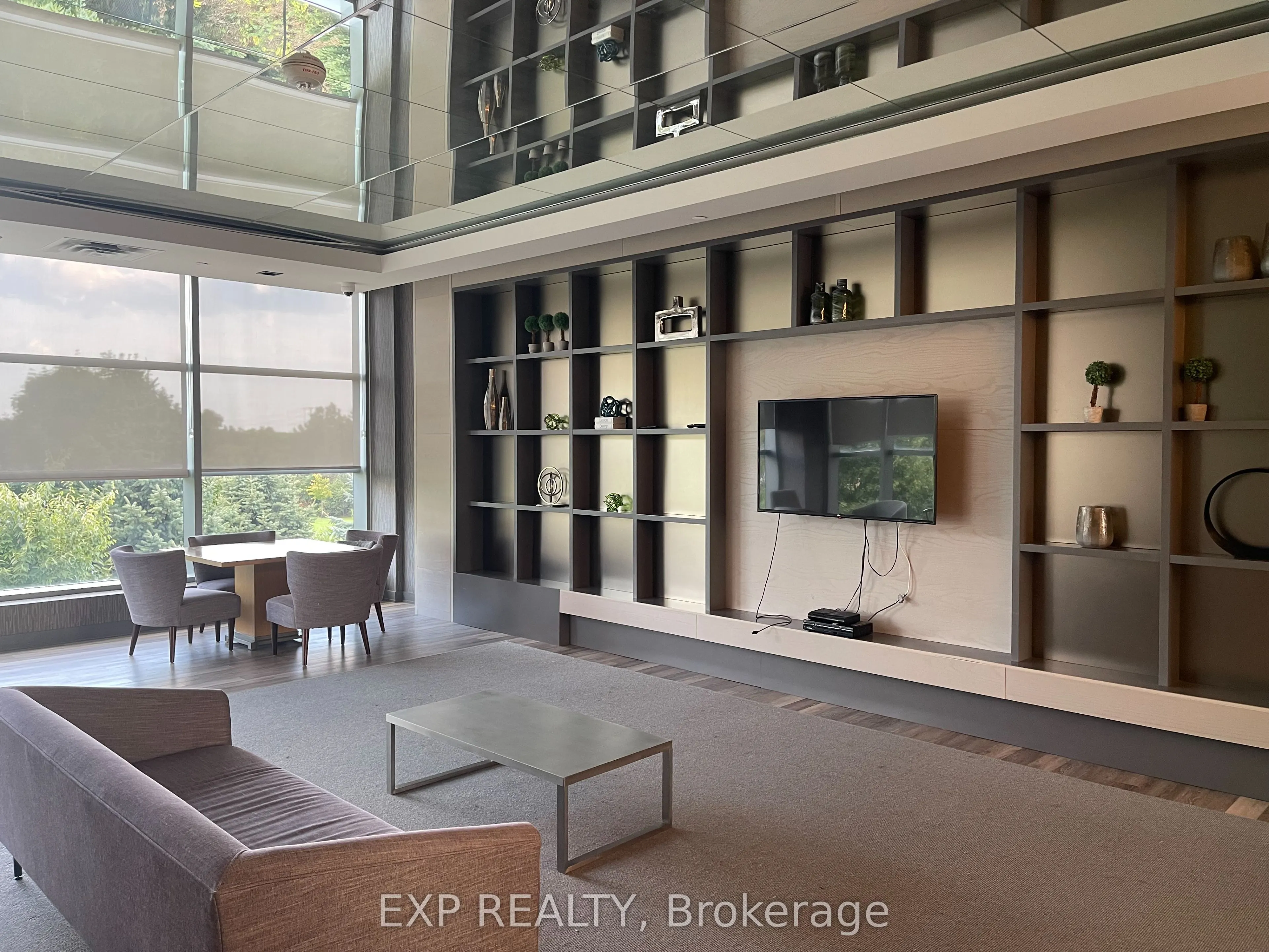 4677 Glen Erin Drive, #105
