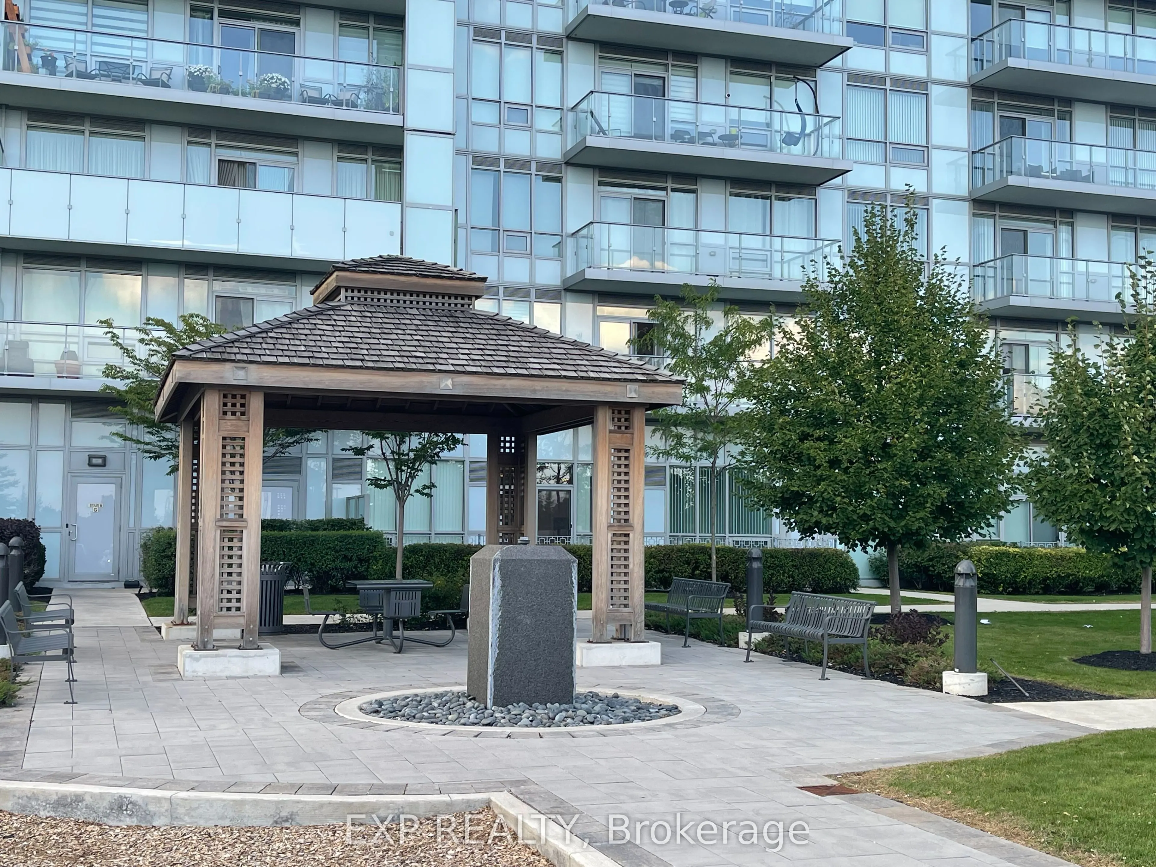 4677 Glen Erin Drive, #105