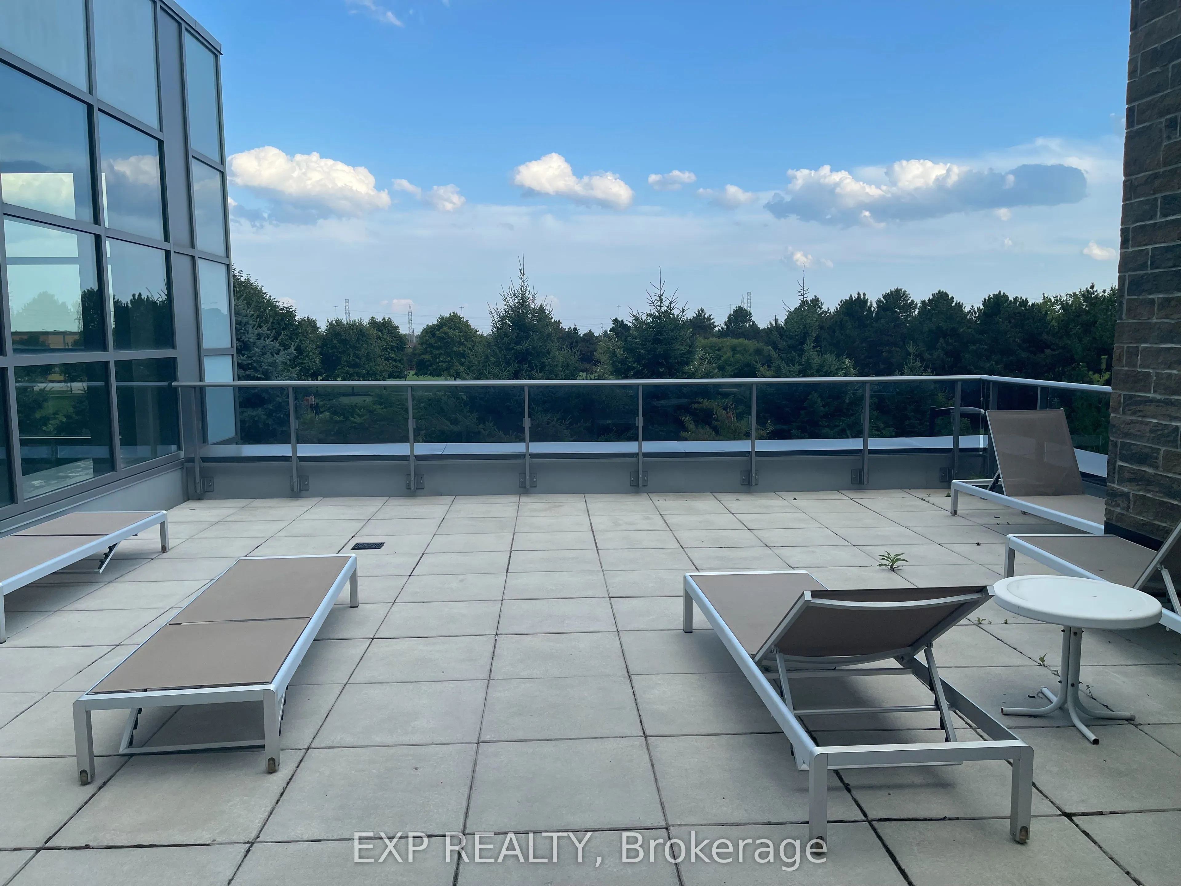 4677 Glen Erin Drive, #105