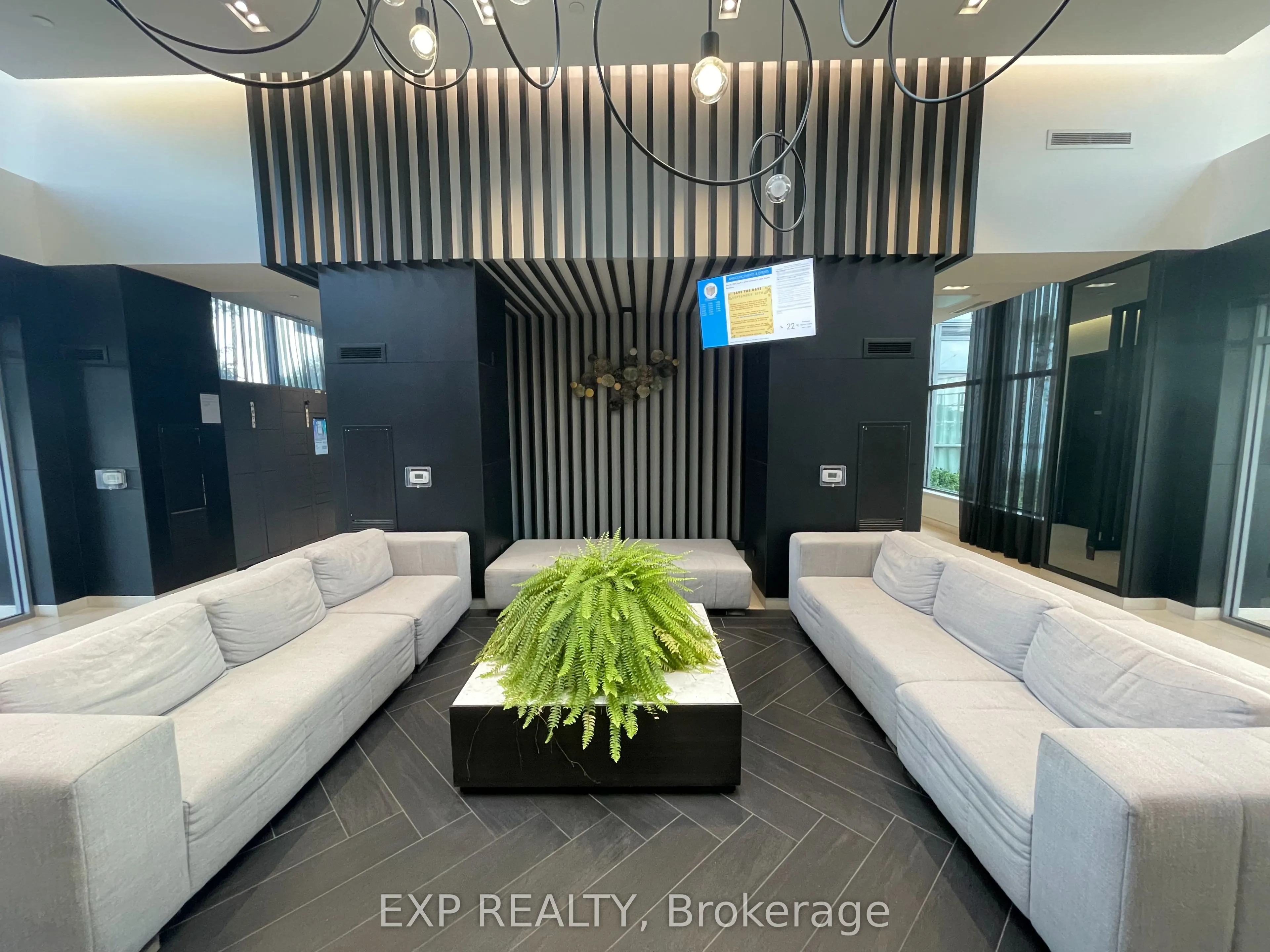 4677 Glen Erin Drive, #105