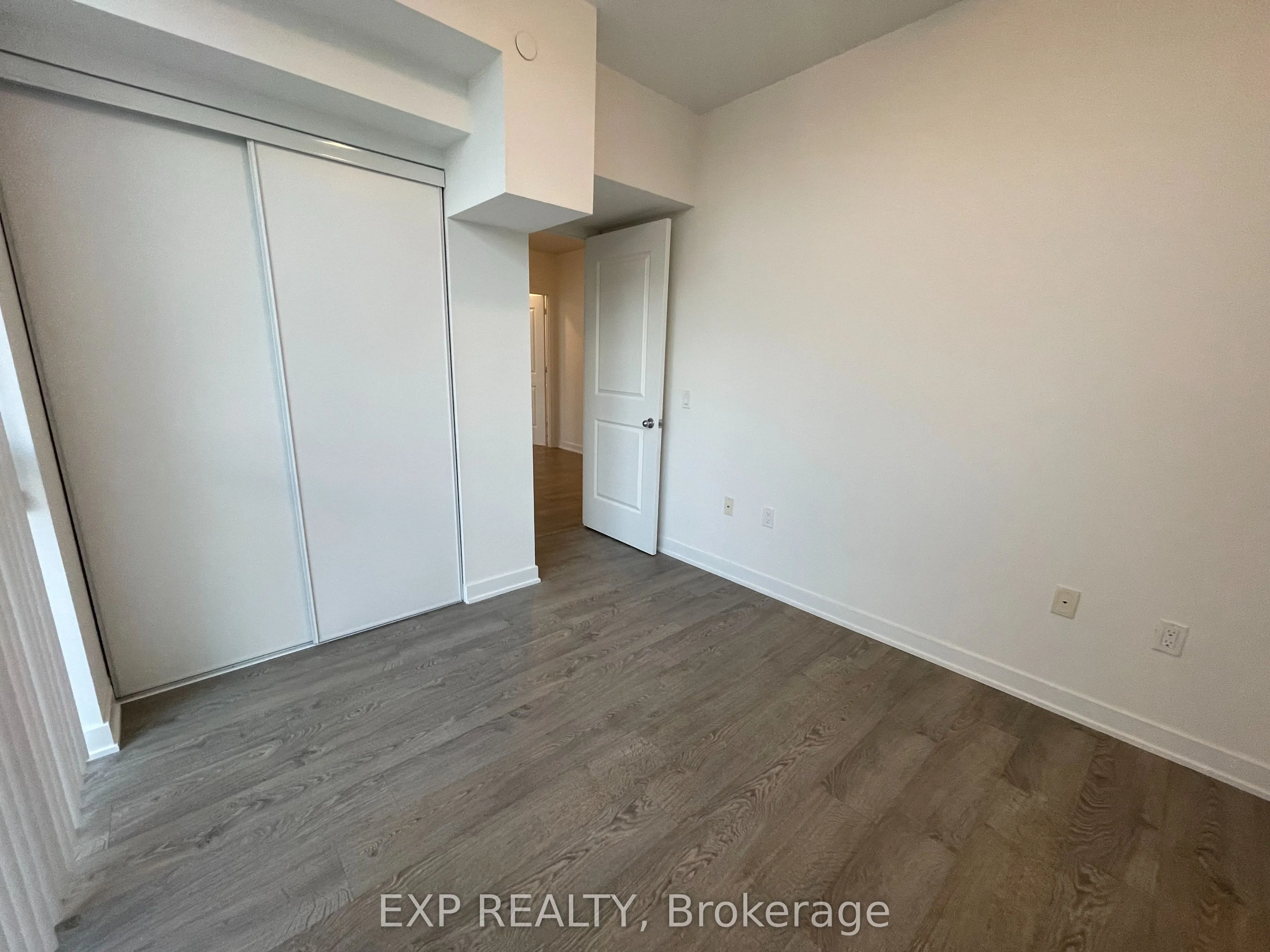 4677 Glen Erin Drive, #105